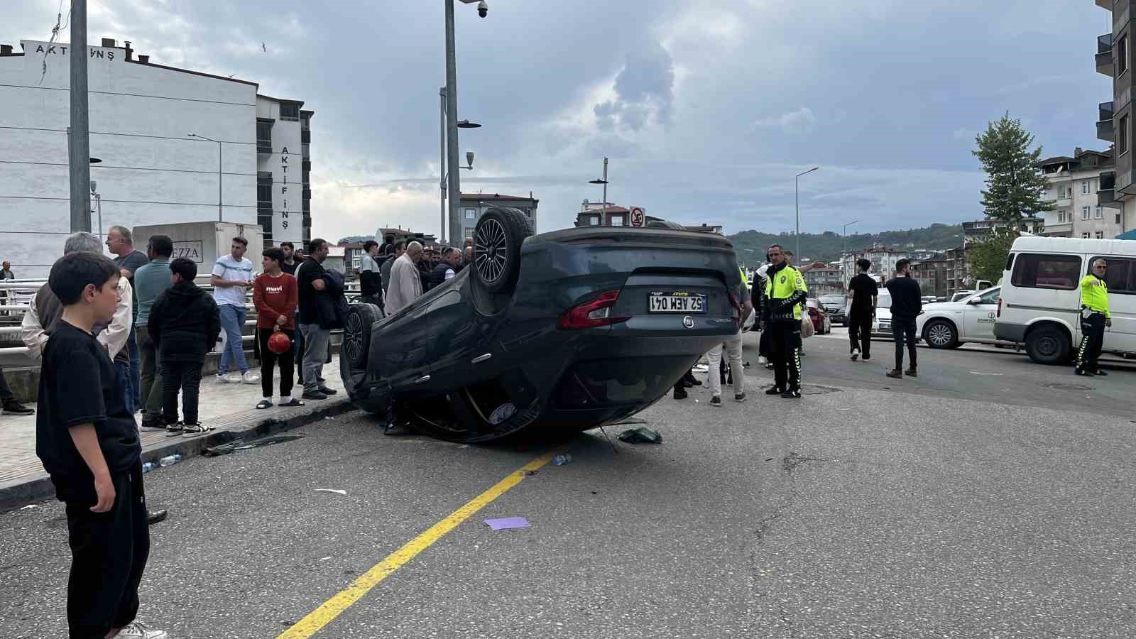 Ordu&rsquo;da kaza yapan otomobil takla attı: 5 kişi yaralandı
