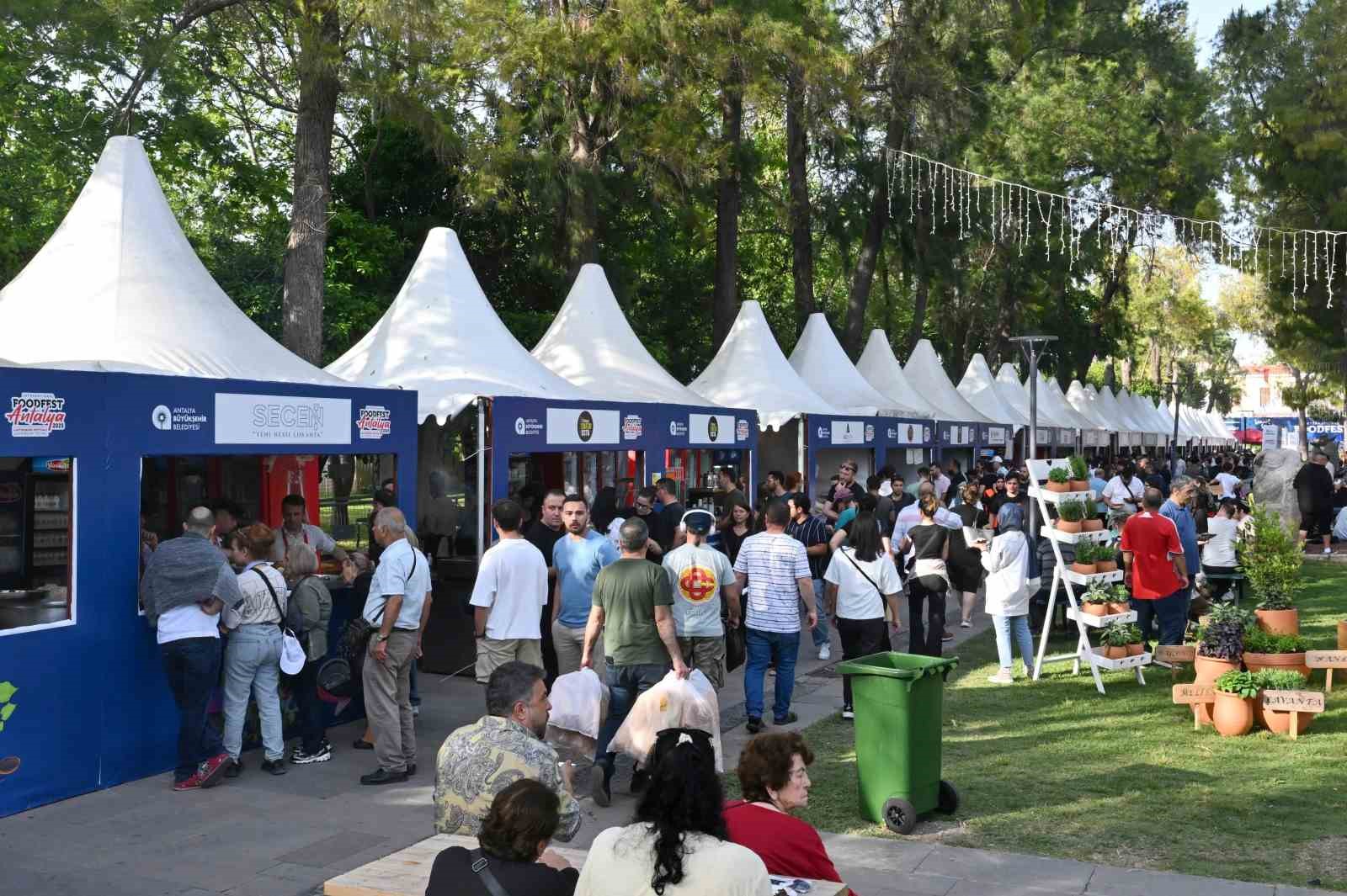 "Antalya’dan Dünyaya" lezzet yolculuğu başladı