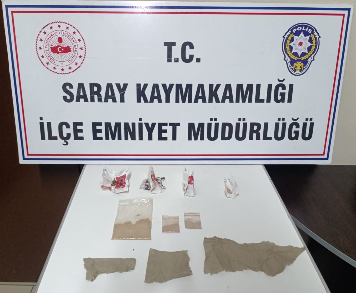 Tekirdağ’da peçeteye emdirilmiş uyuşturucu madde ele geçirildi