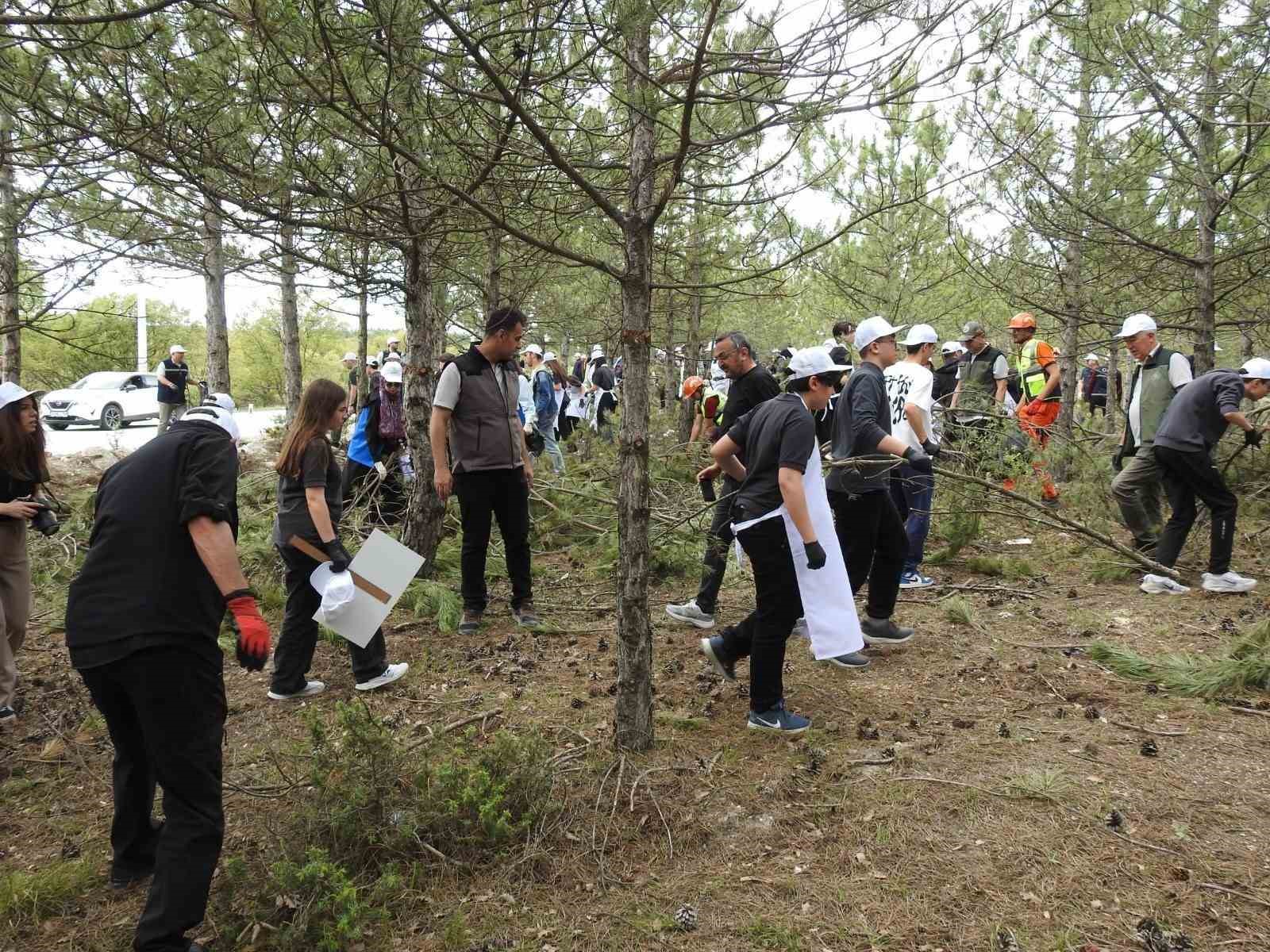 "Orman Benim" kampanyasıyla Kütahya’da ormanlara sahip çıkıldı
