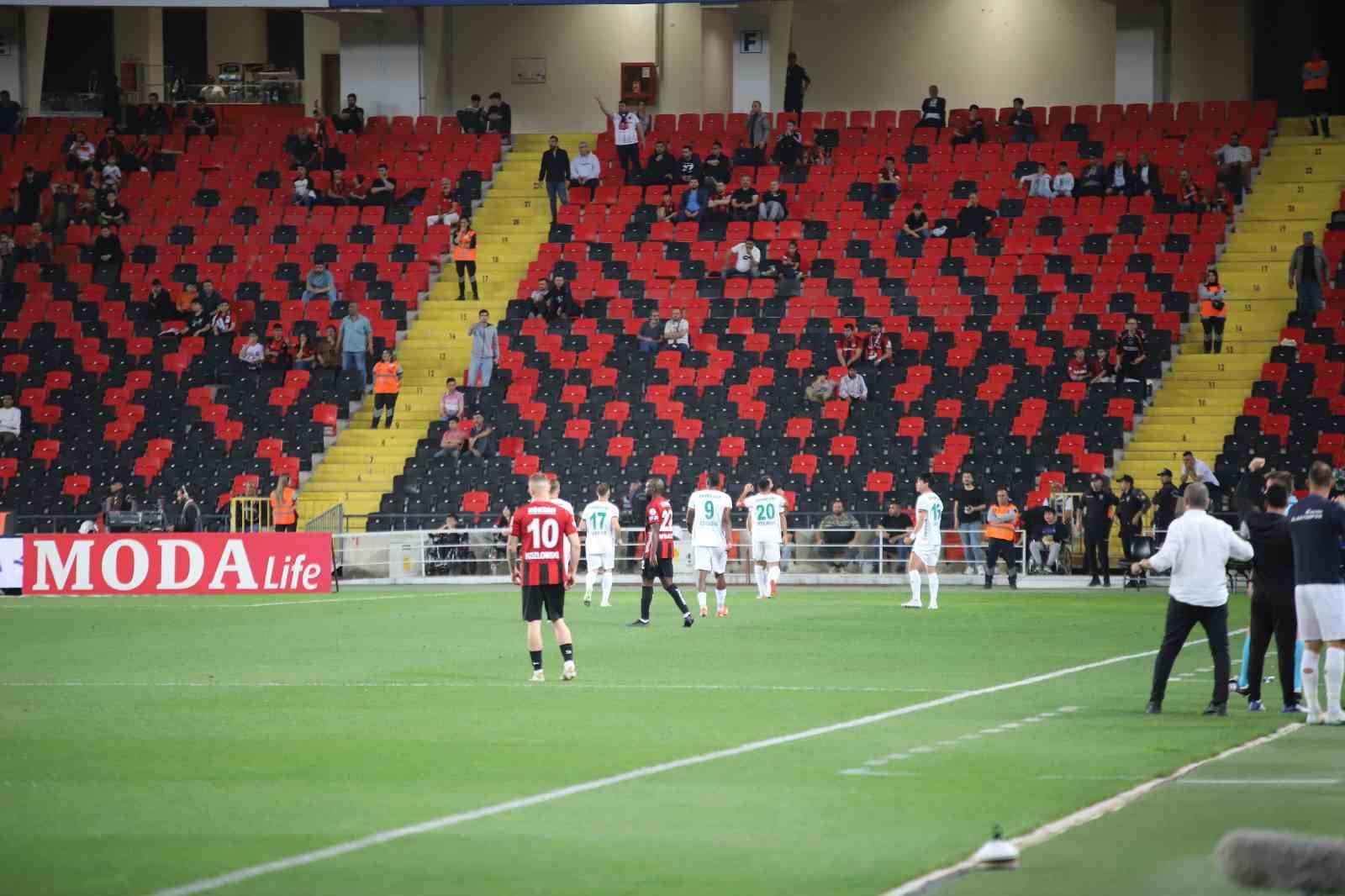 Trendyol Süper Lig: Gaziantep FK: 0 - Alanyaspor: 1 (Maç sonucu)