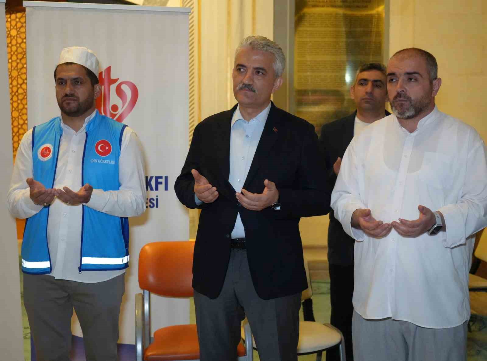 Kırıkkale’de hacı adayları dualarla kutsal topraklara uğurlandı
