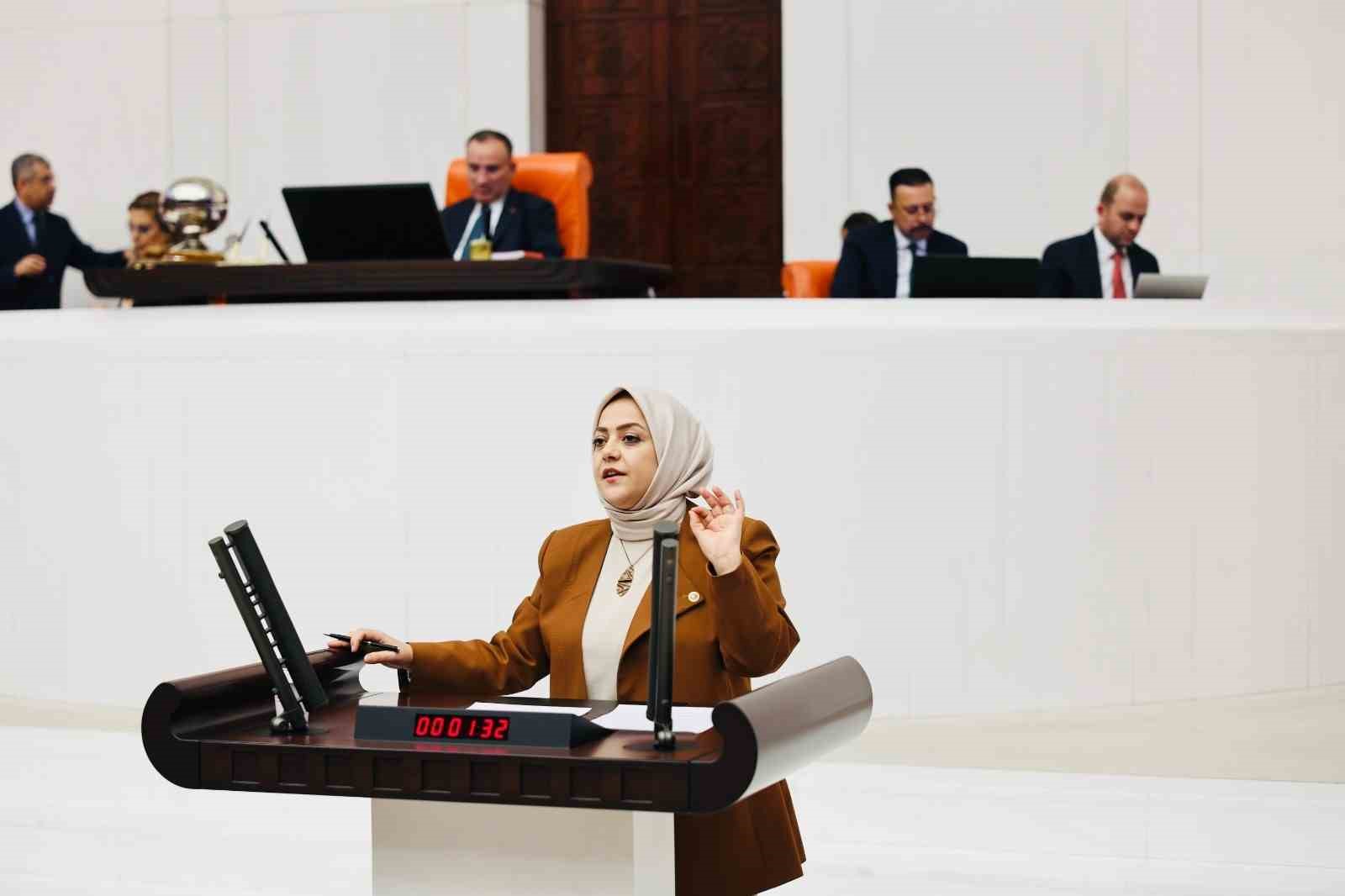 Milletvekili Ün; "Borcun faizi için borçlanan iktidar suçu emekliye yüklüyor"