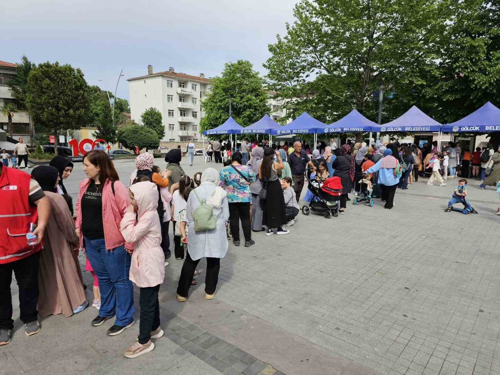 Çocuklardan annelerine özel hediye