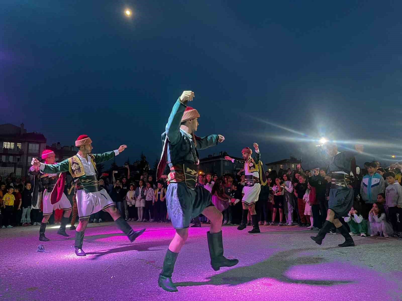 Şehit Murat Saraç İlkokulu’nda Bahar Şenliği