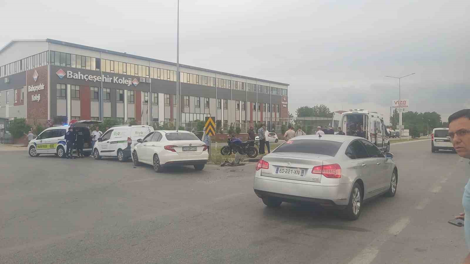 Kırklareli’nde otomobil ile motosiklet çarpıştı: 1 yaralı