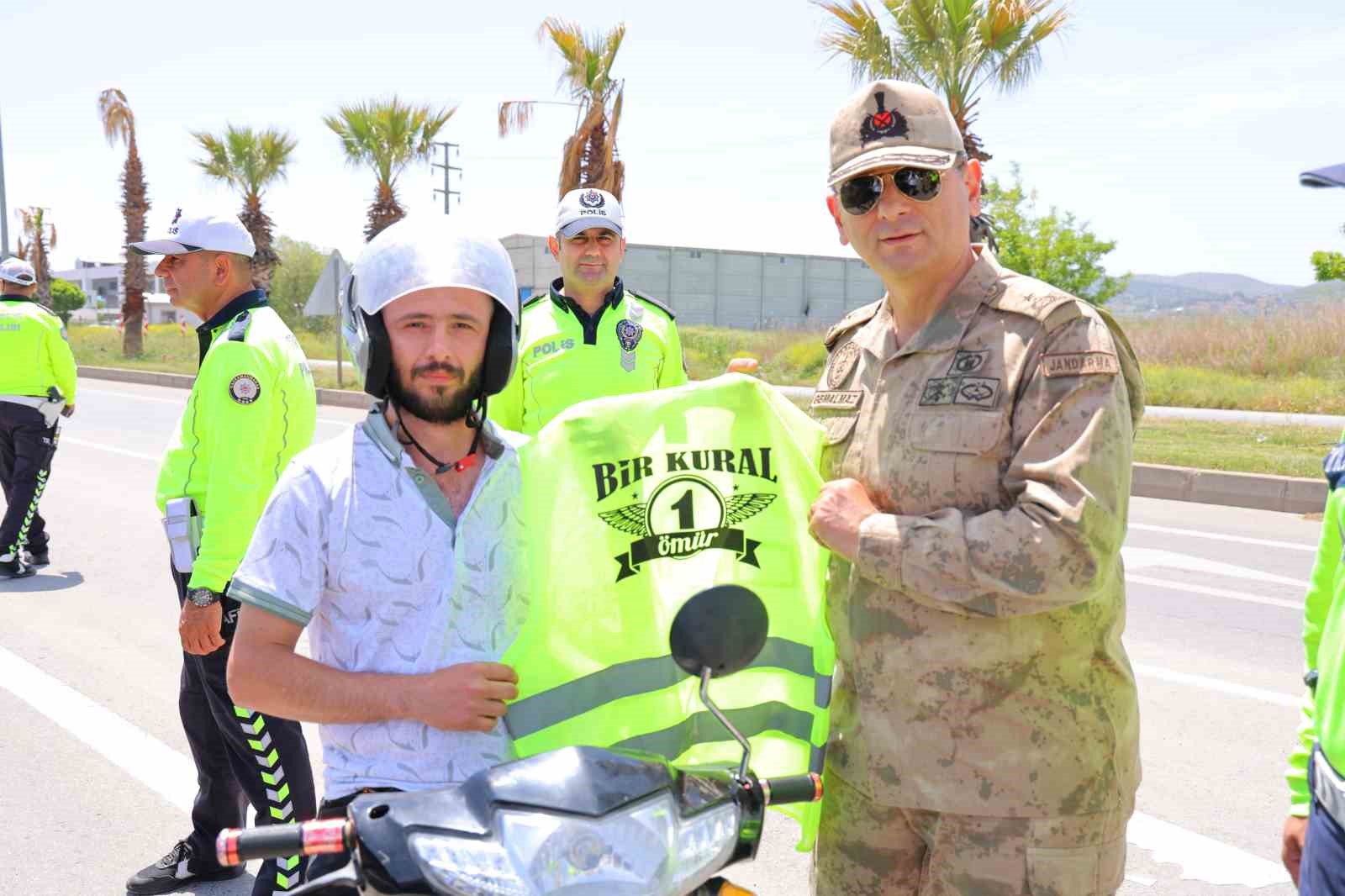 Kahramanmaraş Valisi Ünlüer, sürücüleri uyardı 