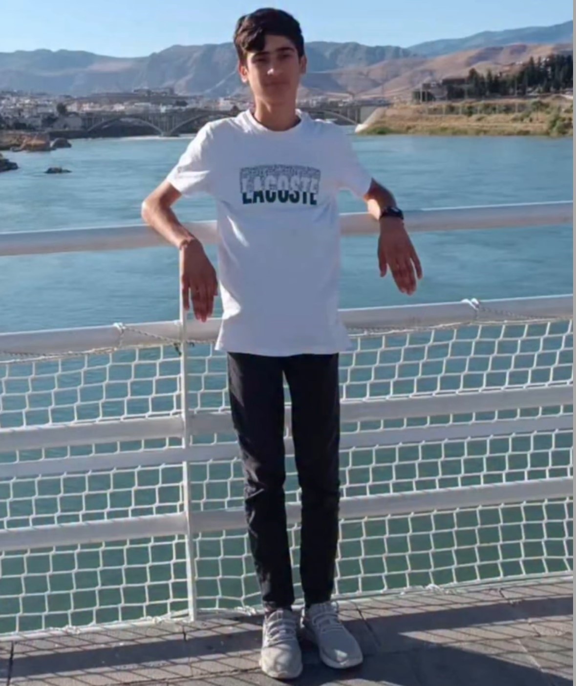 Lise öğrencisinin hayatını kaybettiği kaza güvenlik kamerasına yansıdı

