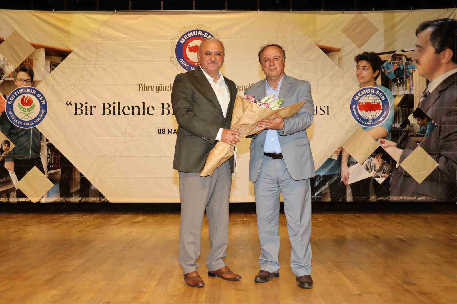 "Bir Bilenle Bilge Nesil" projesinde ödüller sahiplerini buldu
