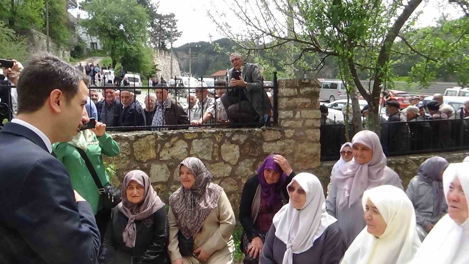 Hacı adayları dualarla kutsal topraklara uğurlandı

