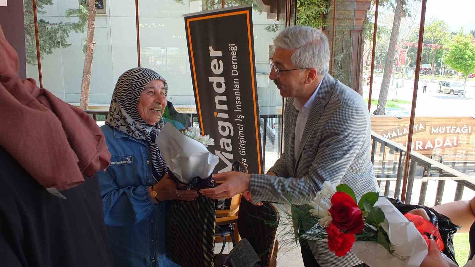 MAGİNDER, Anneler G&uuml;n&uuml;&rsquo;nde şehit anneleriyle buluştu
