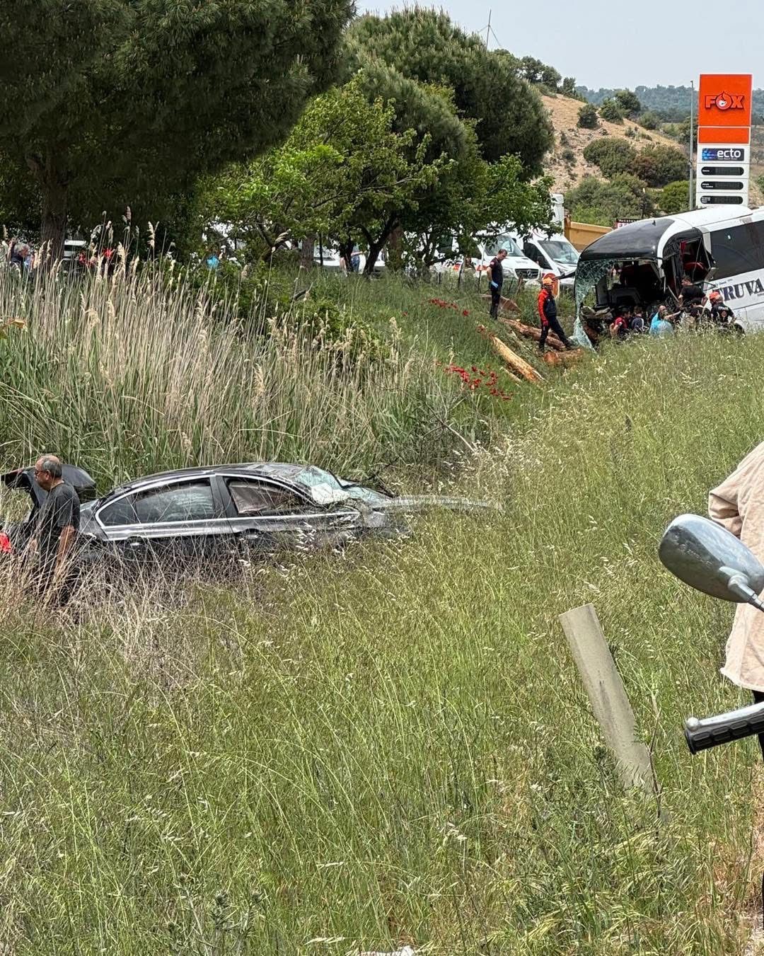 &Ccedil;anakkale&rsquo;de otob&uuml;s kazasında &ouml;l&uuml; sayısı 7&rsquo;ye y&uuml;kseldi
