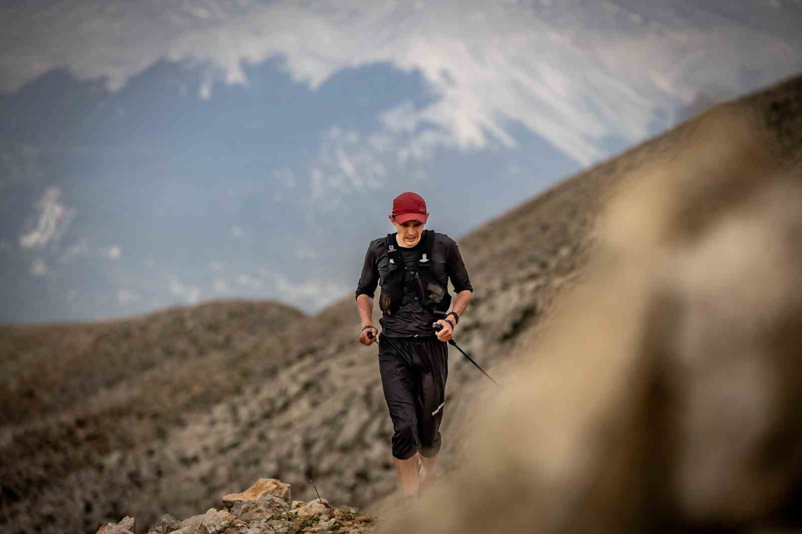 Kemer&rsquo;de 11. Kez d&uuml;zenlenen zorlu y&uuml;ksek dağ koşusu rekorlarla sona erdi
