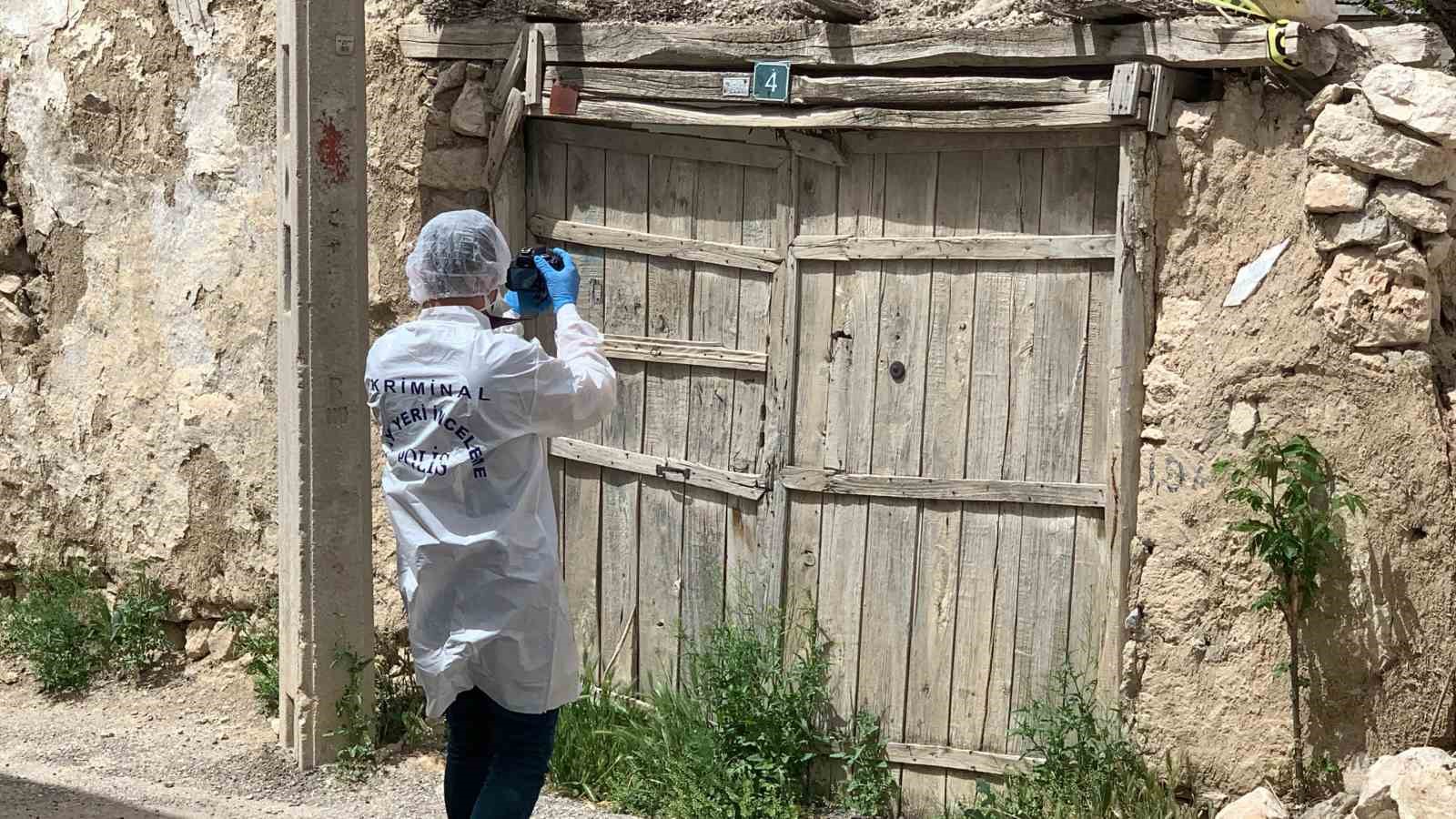 Karaman’da yaşlı kadın evinde ölü bulundu