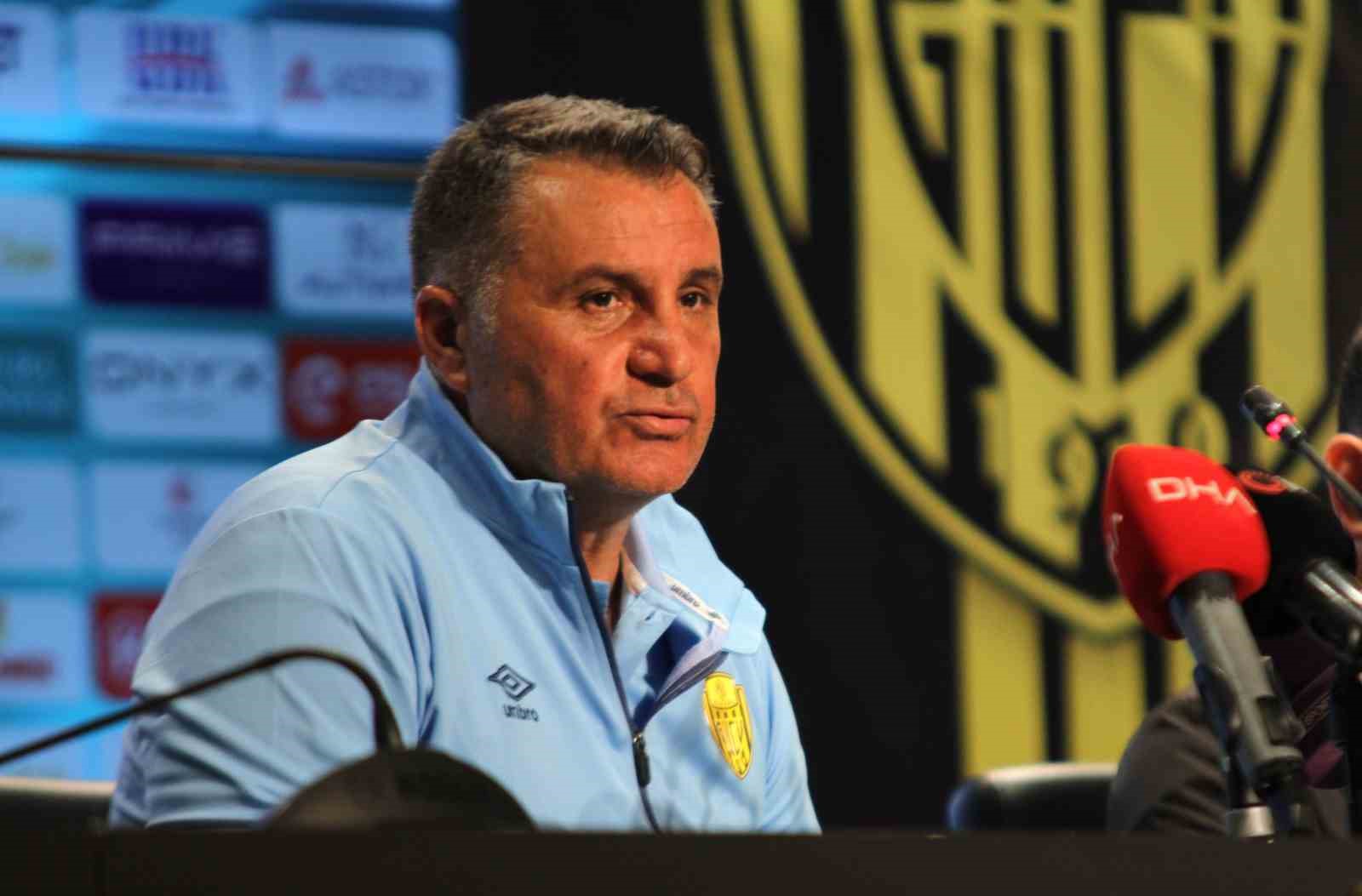 Mustafa Kaplan: "Ankaragücü büyük bir camia düştüğü yerden kalkabilir"