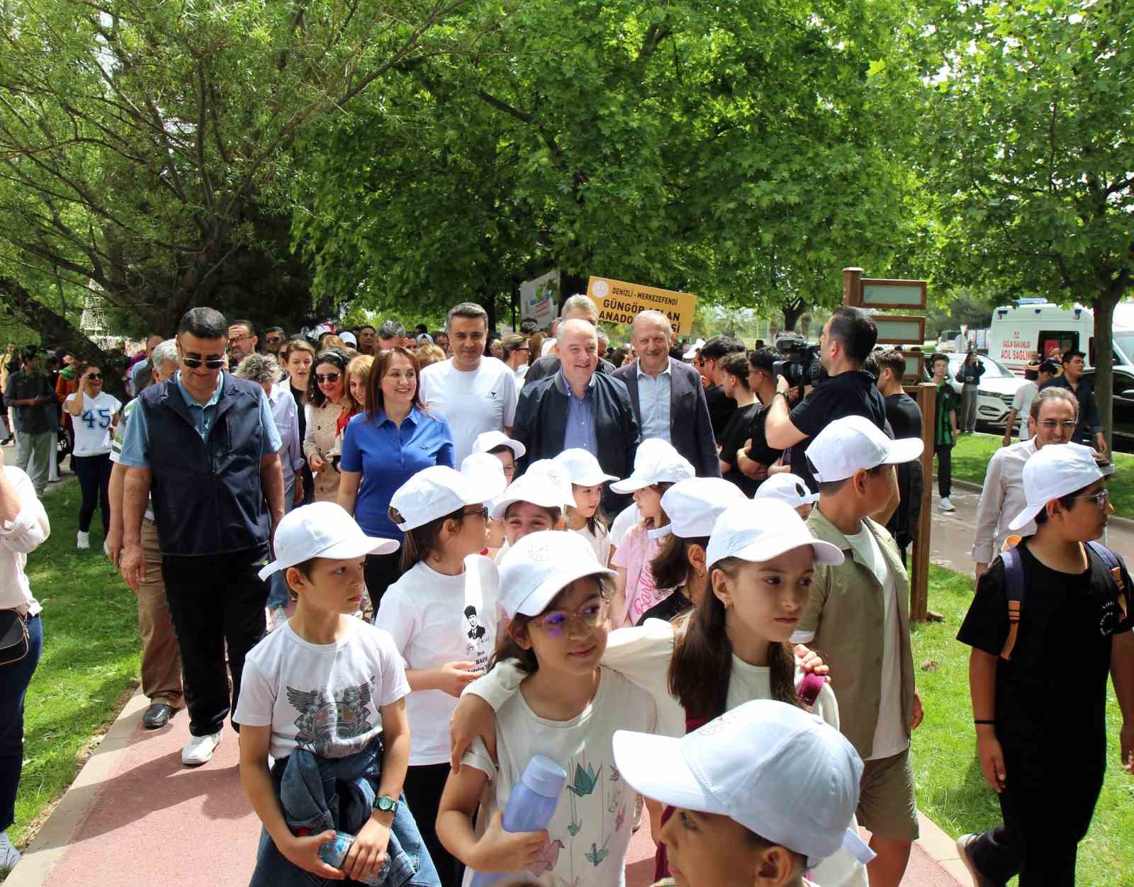 Denizli sağlık i&ccedil;in y&uuml;r&uuml;d&uuml;
