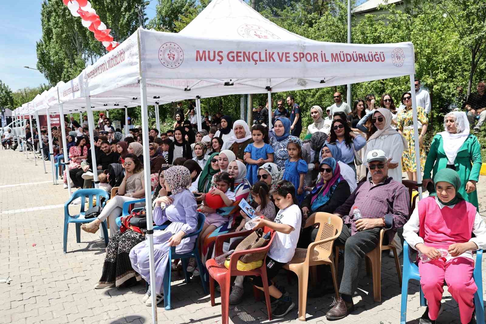 Muş&rsquo;ta "7. Lale Festivali" coşkusu
