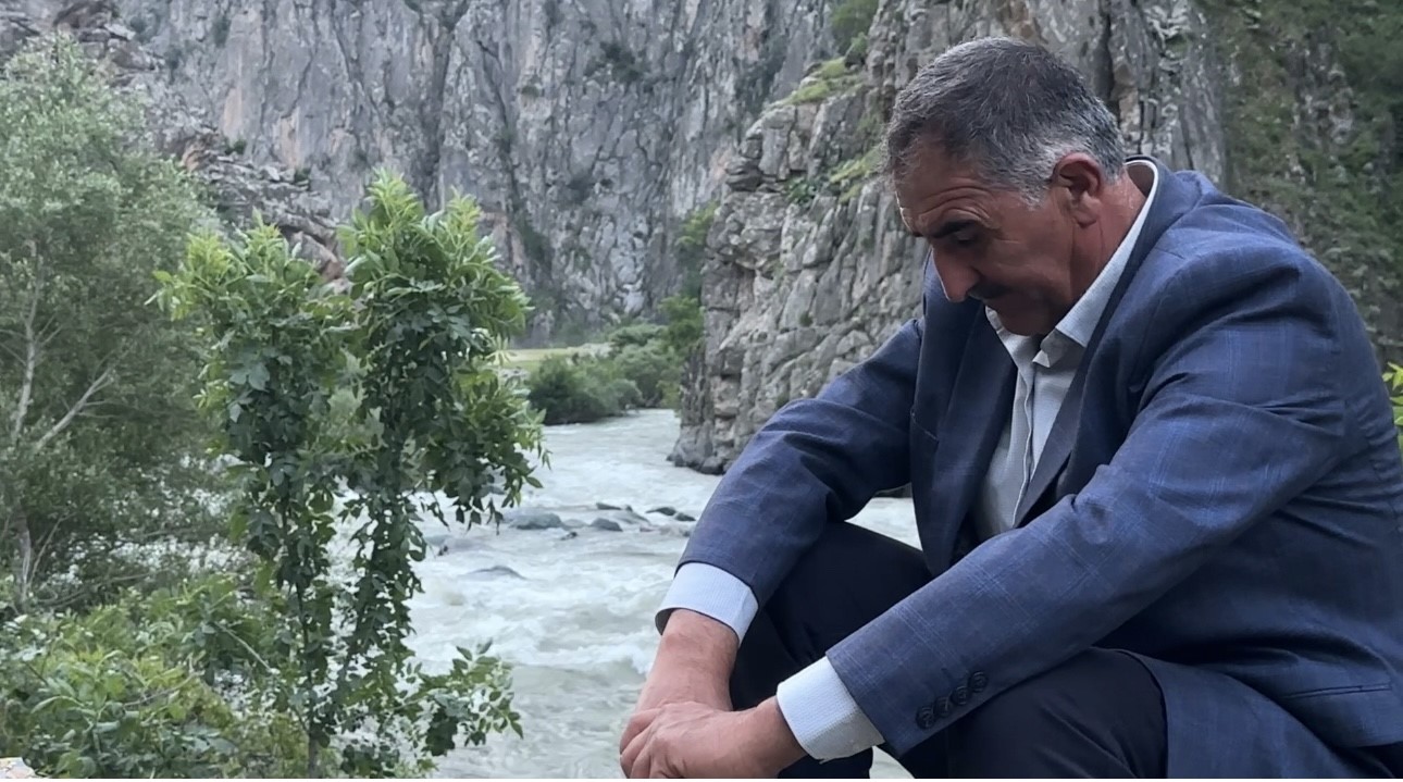 Yüksekova’da derede kaybolan genci arama çalışmalarına ara verildi