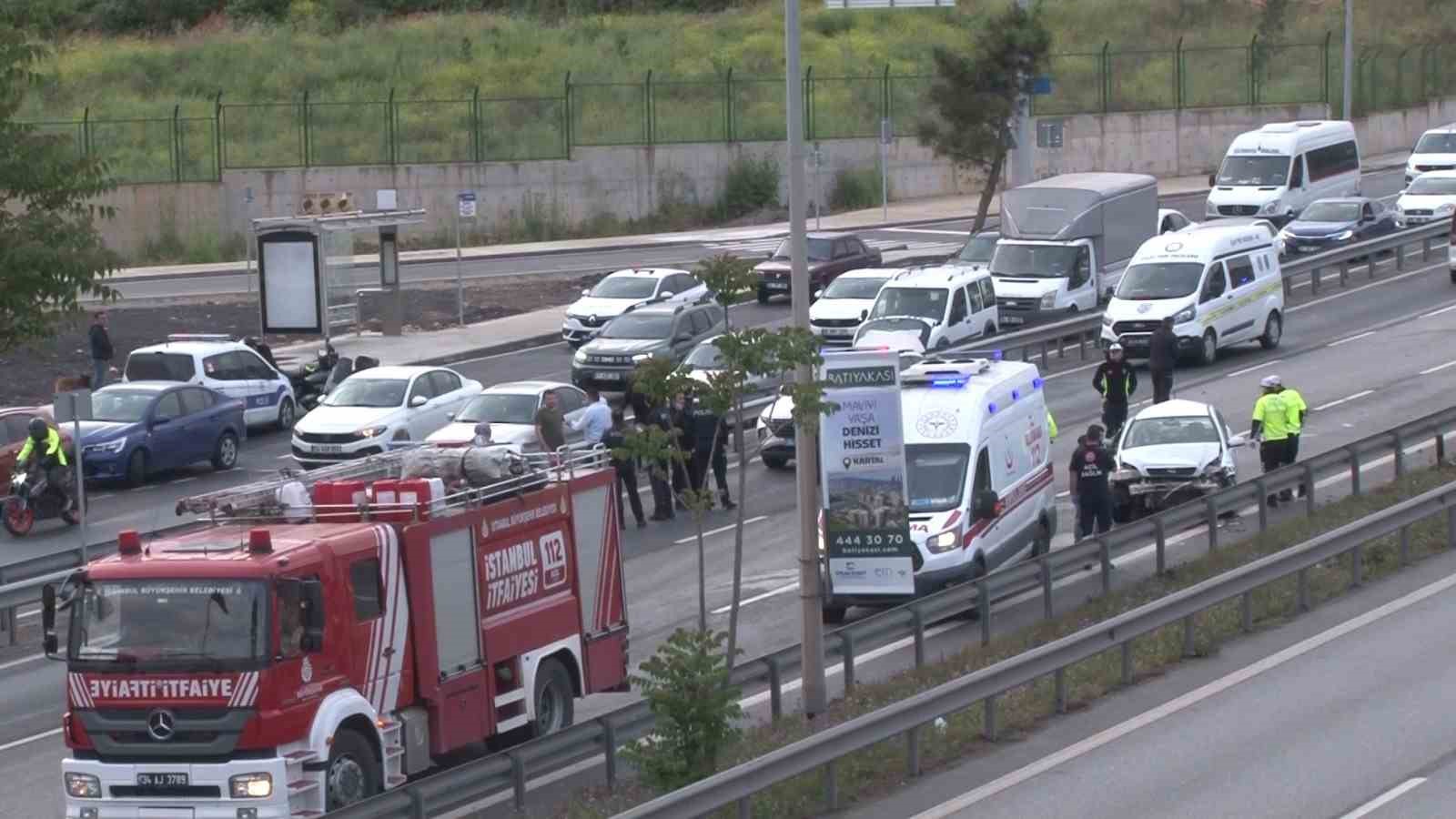 Tuzla’da kontrolden çıkan otomobil takla attı :1 ölü