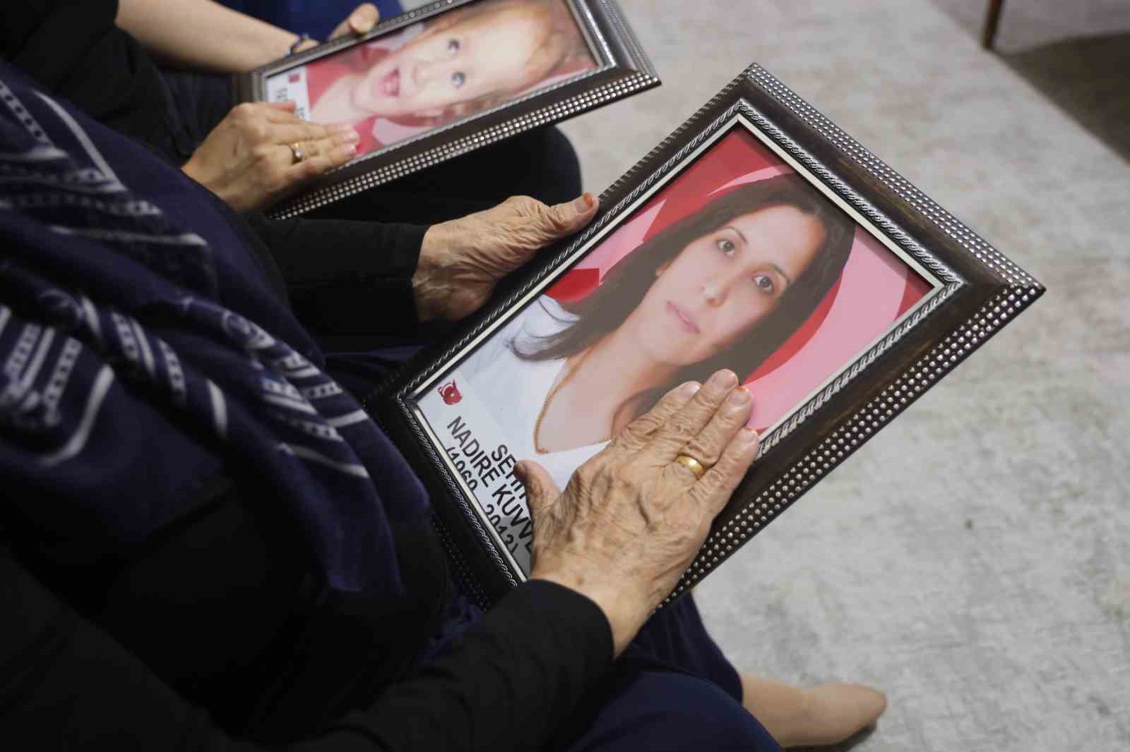 Evlatlarını Reyhanlı saldırısında kaybeden anne ve kızının buruk Anneler Günü