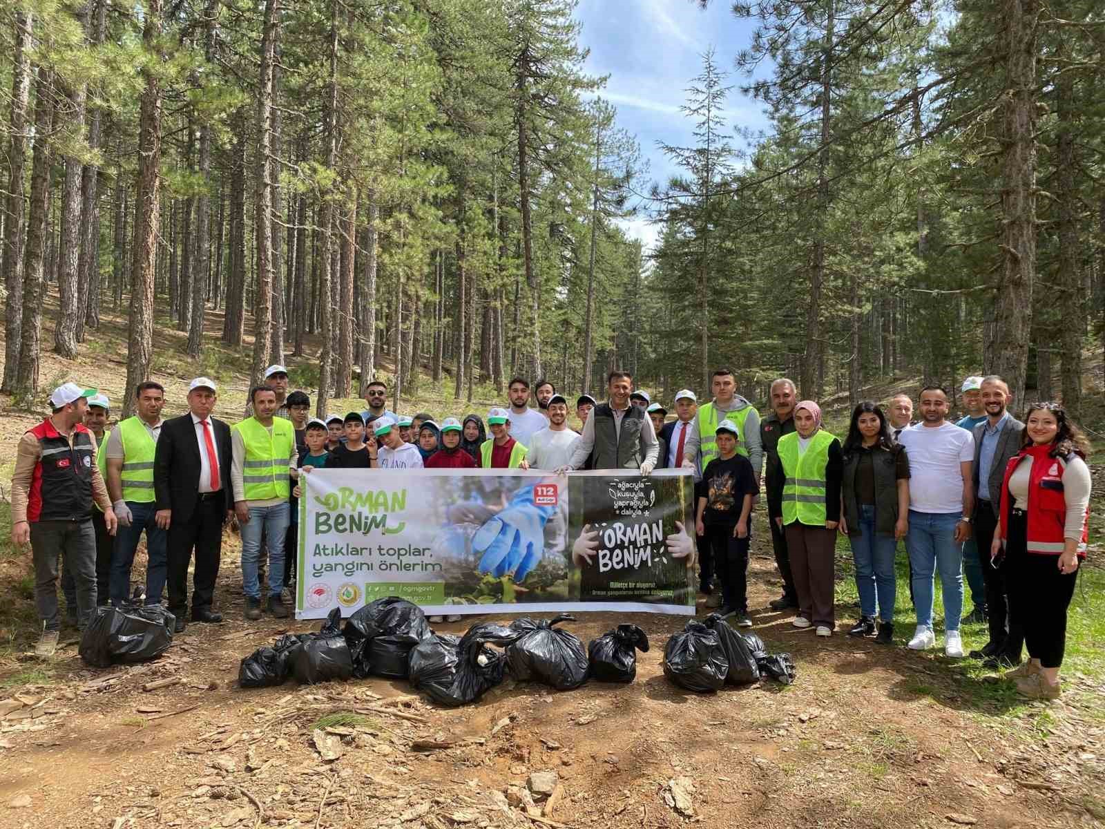Saimbeyli ormanlarında temizlik yapıldı