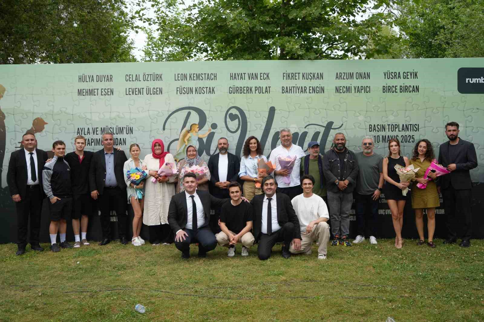 Kimliği belirsiz felçli Rus gence 10 yıl annelik yapan Gülsüm ananın hayatı film oluyor