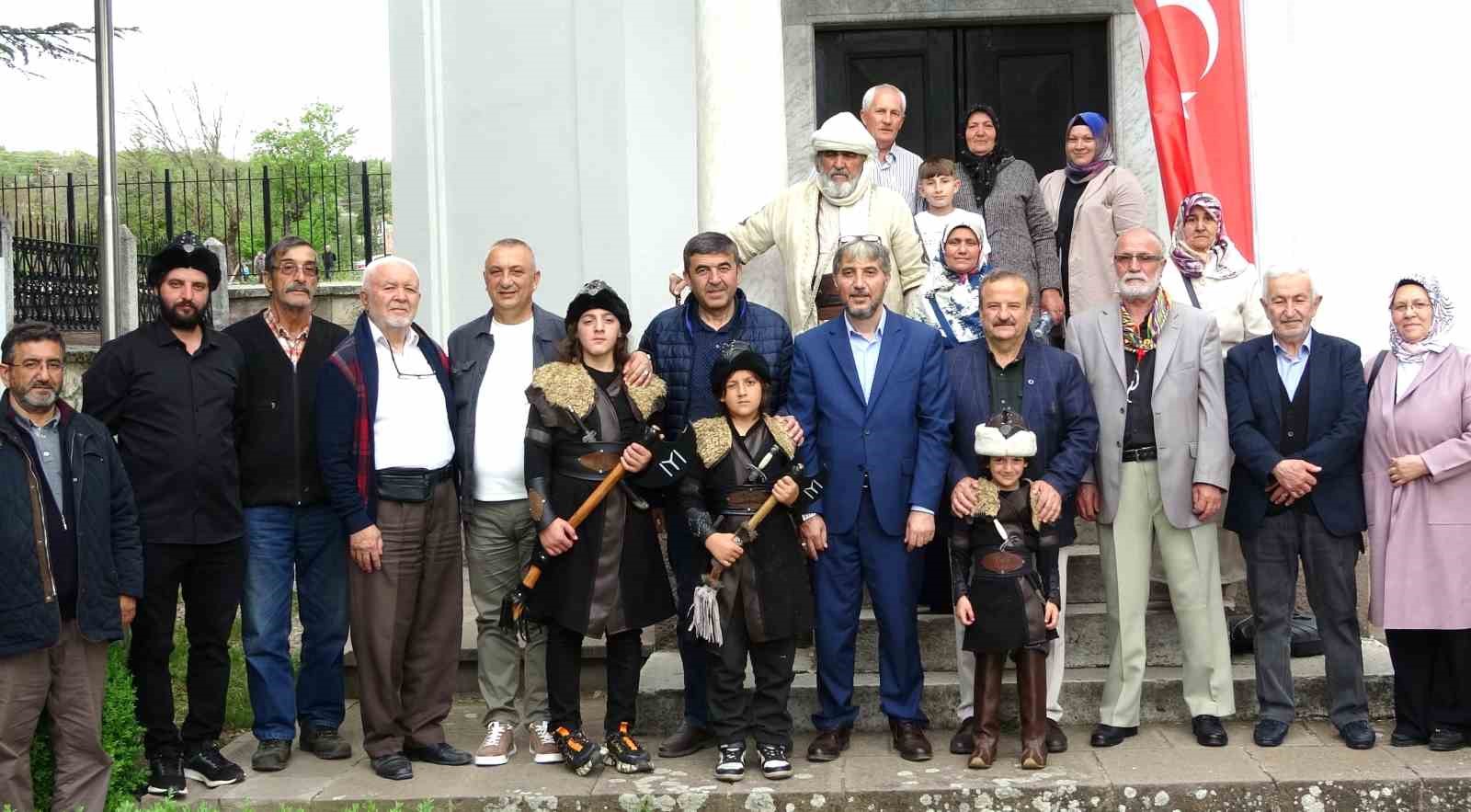 Hayme Ana, Anneler Günü’nde kabri başında anıldı
