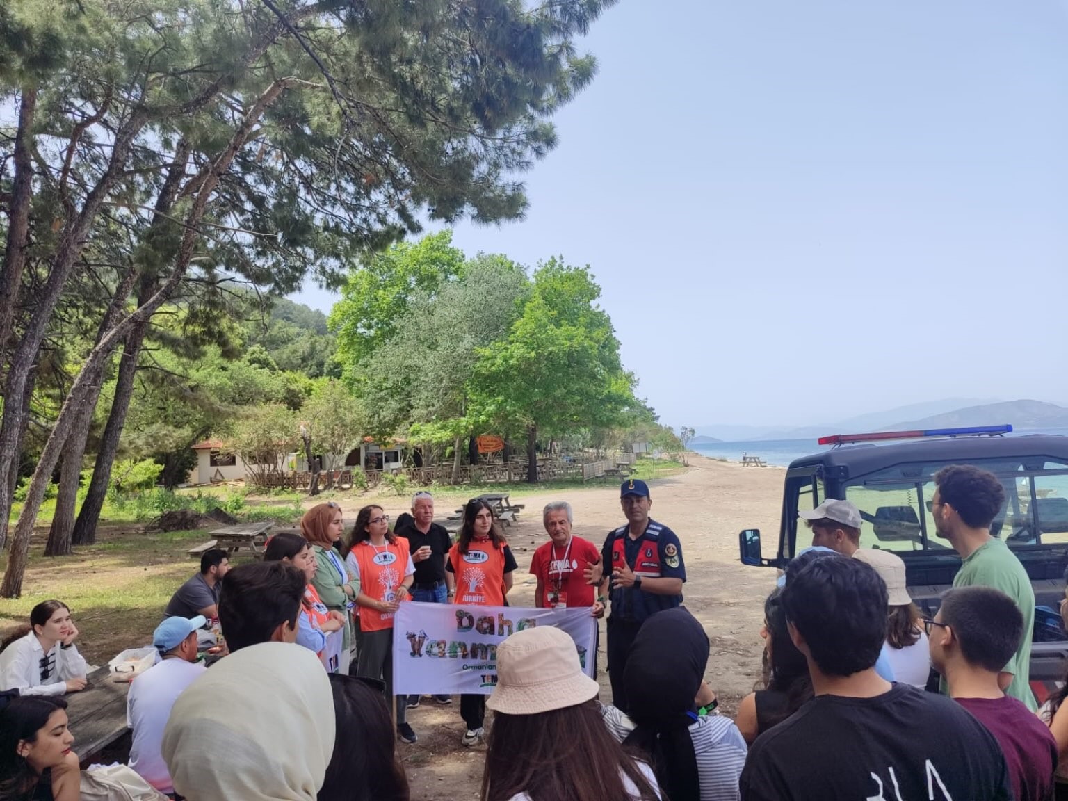 Jandarma 50 öğrenciyi bilgilendirdi