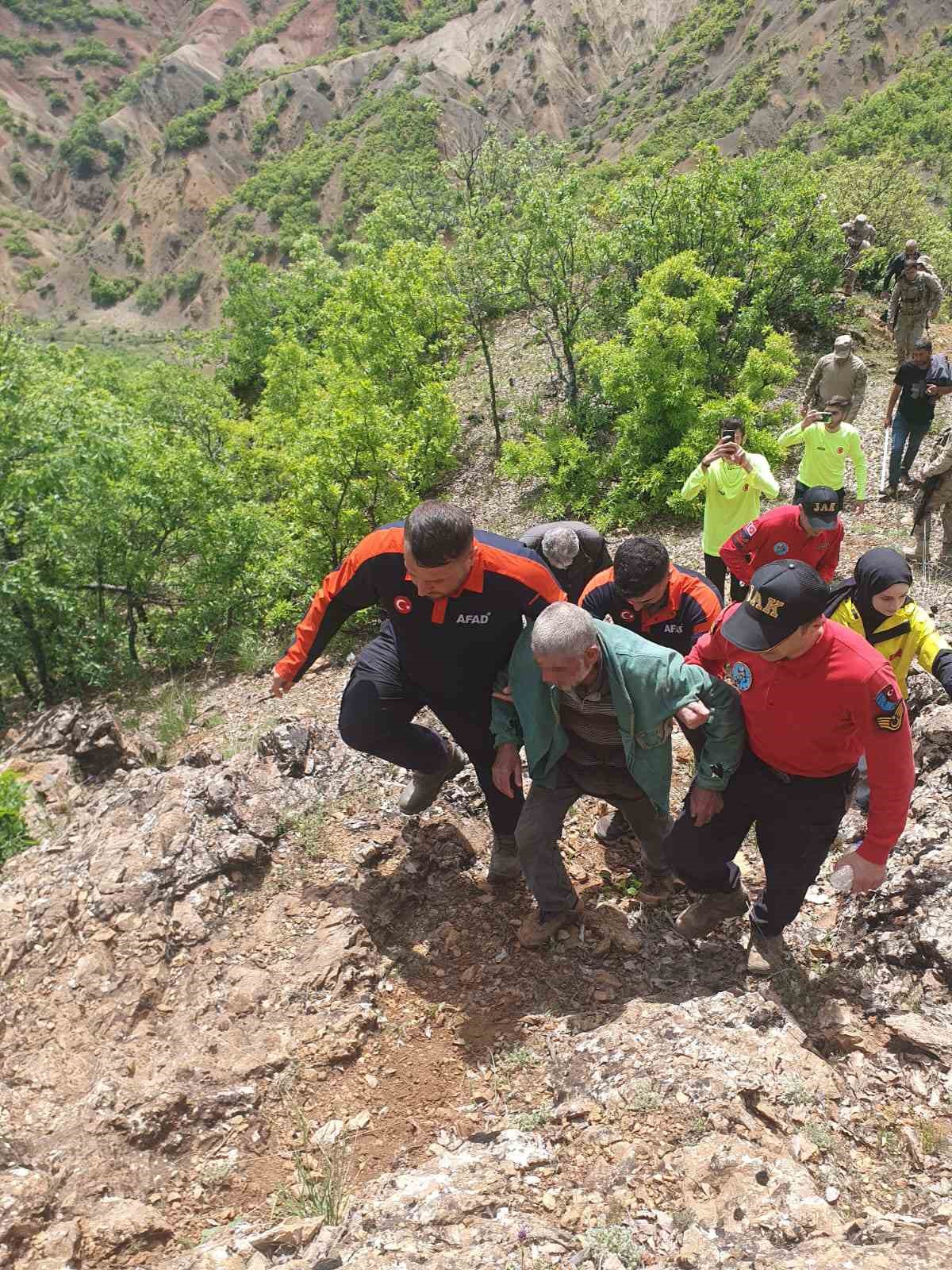 Tunceli’de kaybolan yaşlı adam jandarma tarafından bulundu
