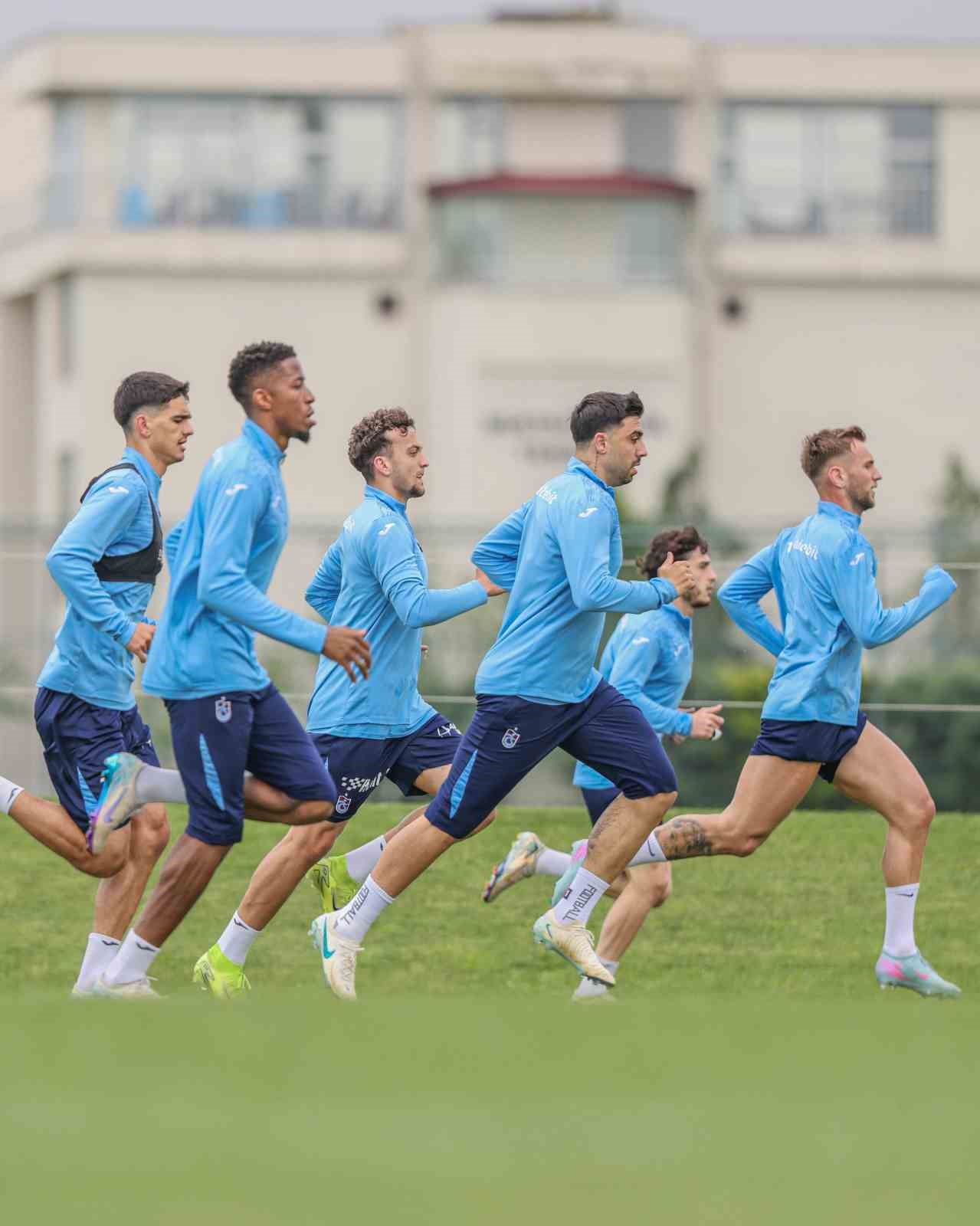 Trabzonspor’da kupa mesaisi başladı
