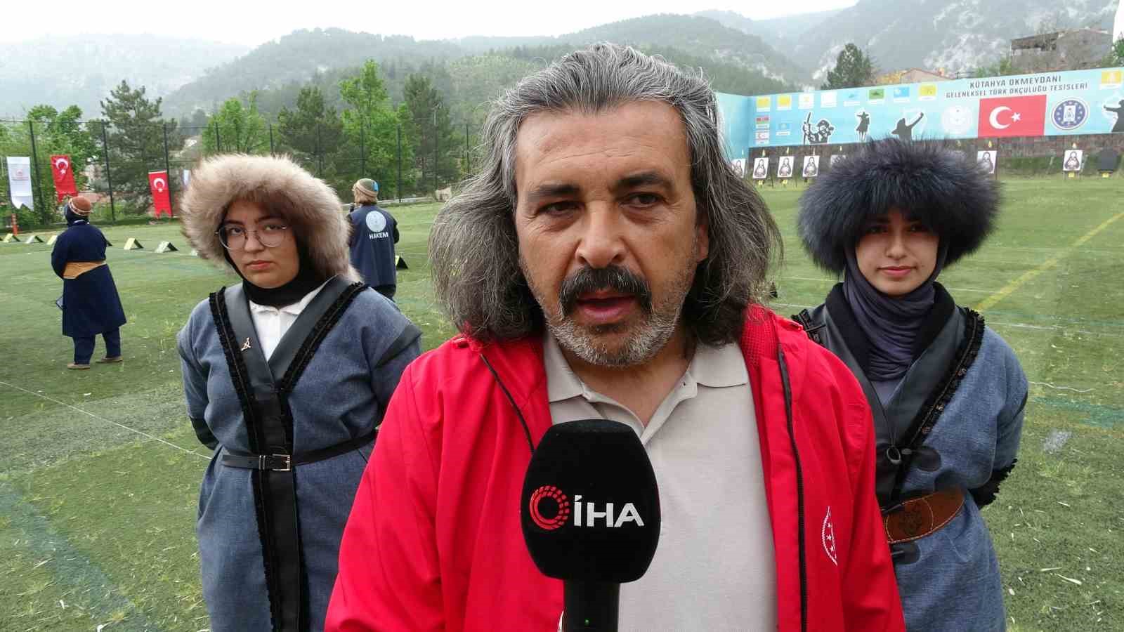 Geleneksel Türk okçuluğunda gençler Kütahya’da buluştu