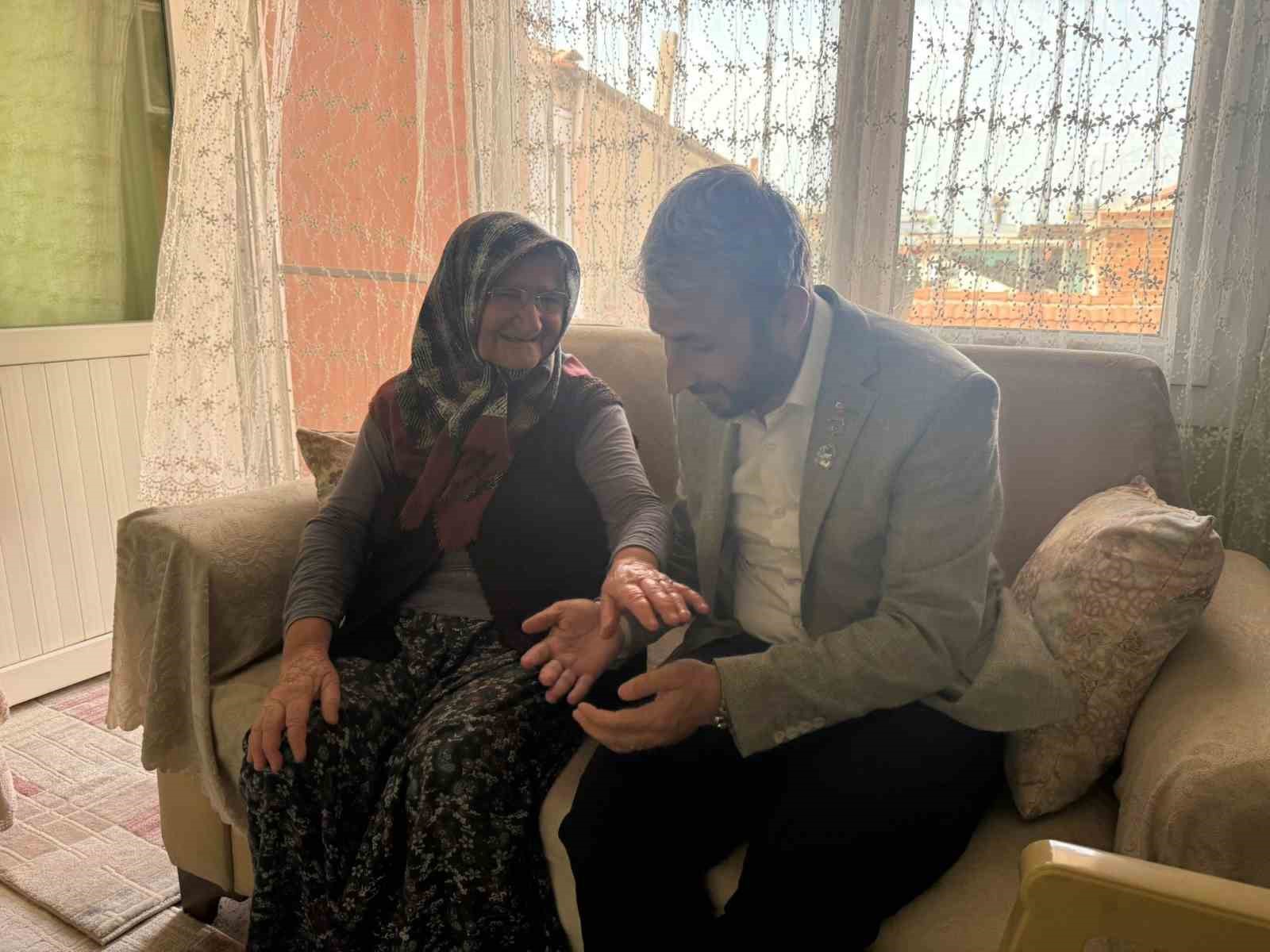 Başkan Kıyışkan ve yönetiminden şehit annelerine anlamlı ziyaret