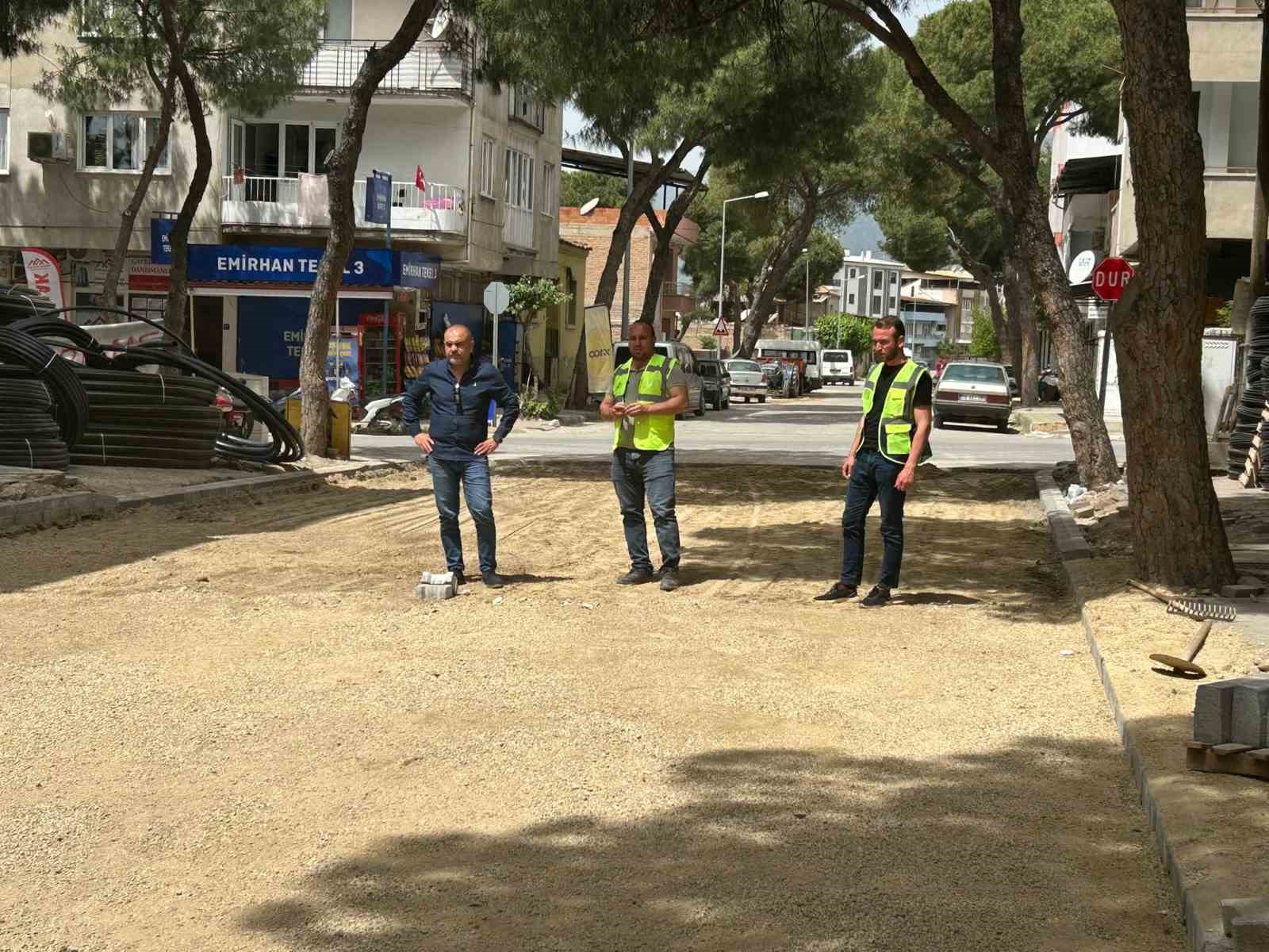 B&uuml;y&uuml;kşehir yol &ccedil;alışmalarında hız kesmiyor
