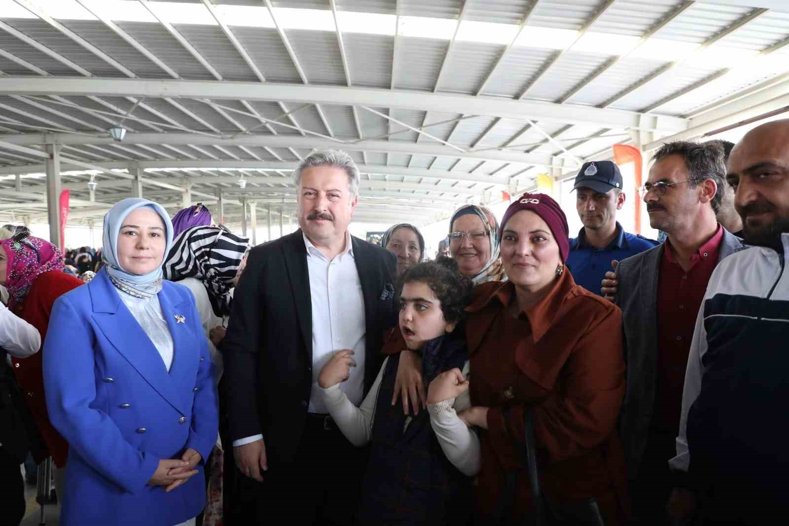 Melikgazi Belediyesi, Anneler G&uuml;n&uuml; Şenliği ile g&ouml;n&uuml;llere dokundu
