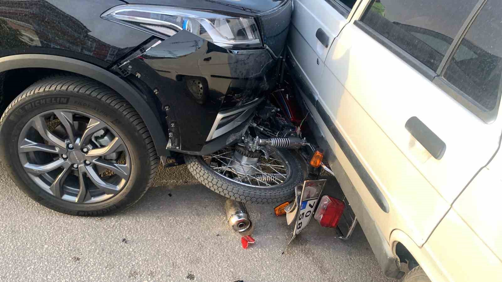 Cipin çarptığı motosikletin sürücüsü canını son anda kurtardı