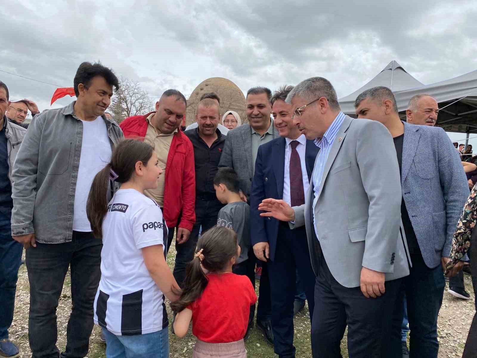 Şaban &Ccedil;opuroğlu, Develi&rsquo;de Hıdırellez coşkusuna ortak oldu
