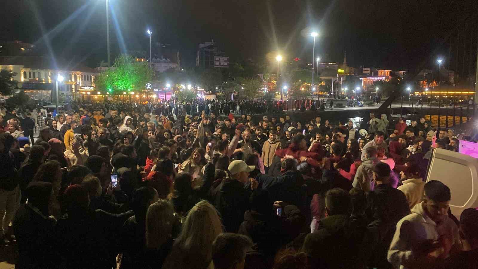 10.5 Bandırmalılar G&uuml;n&uuml; kutlandı
