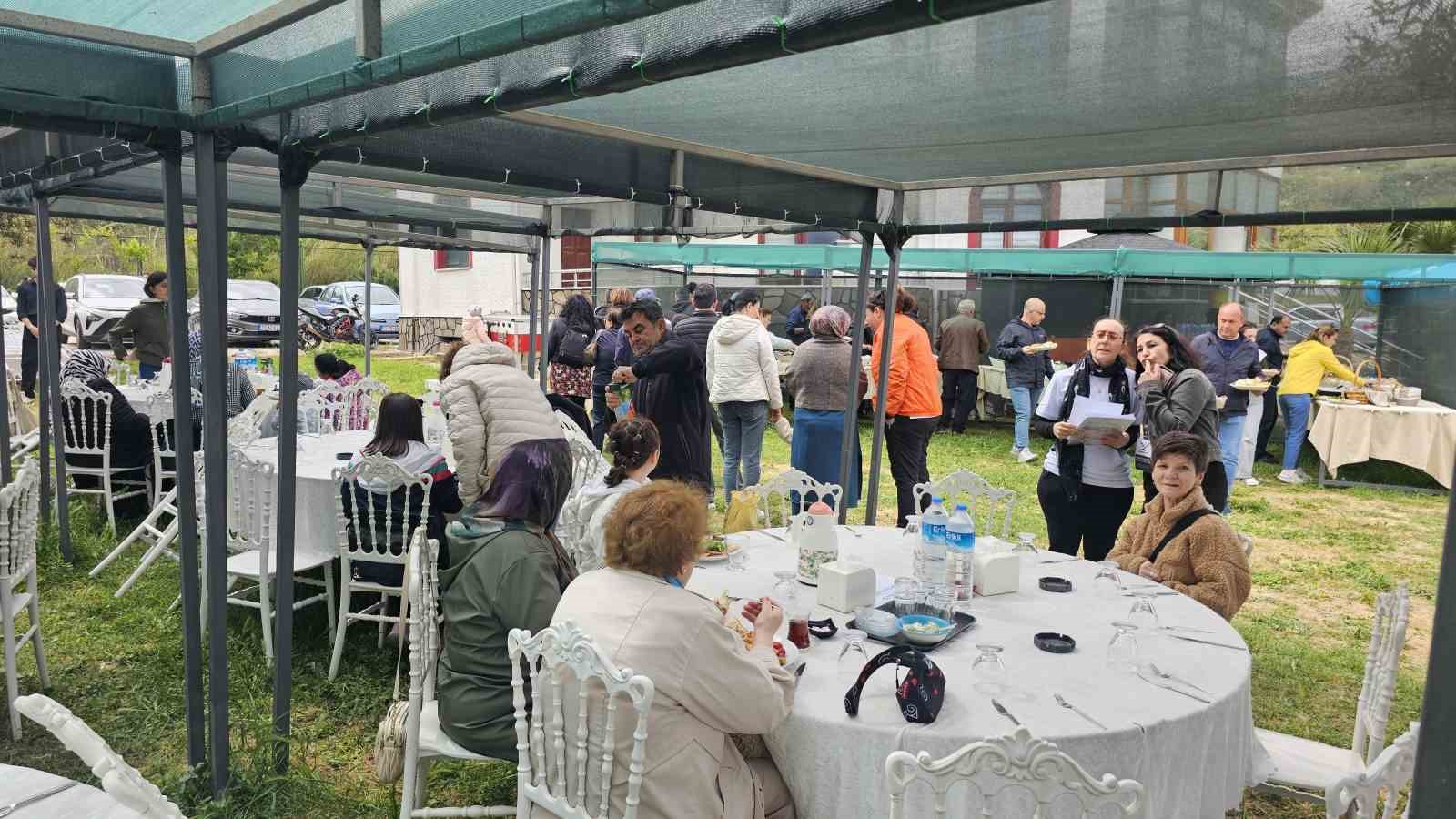 Engelliler haftasında anneler unutulmadı