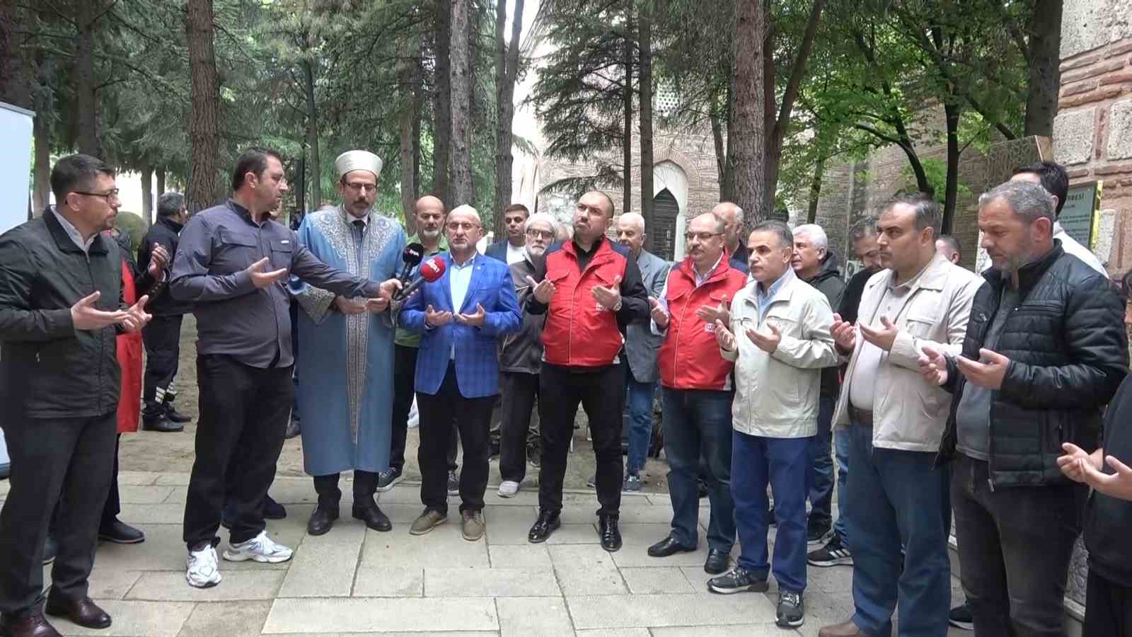 Fatih Sultan Mehmed’in annesi Hüma Hatun Anneler Günü’nde dualarla anıldı