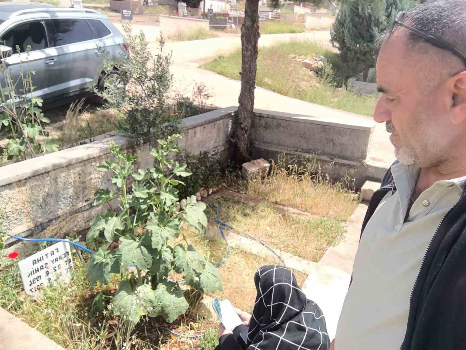 Feray Şahin, Anneler G&uuml;n&uuml;&rsquo;nde mezarı başında anıldı
