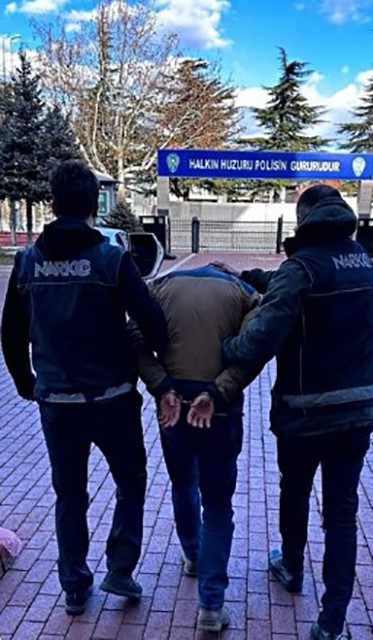 Isparta’da yolcu otobüsünde uyuşturucu operasyonu: 1 gözaltı