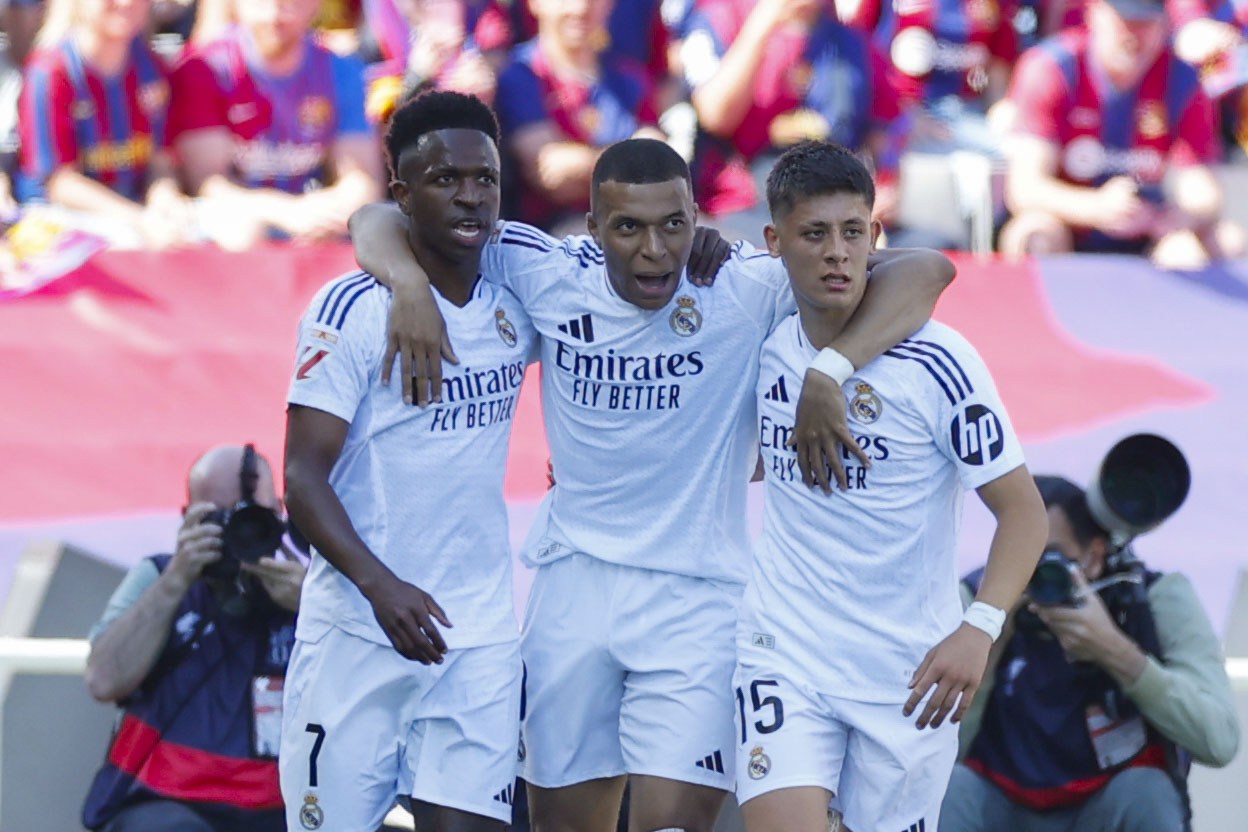 Barcelona, El Clasico’da kazandı, farkı 7’ye çıkardı