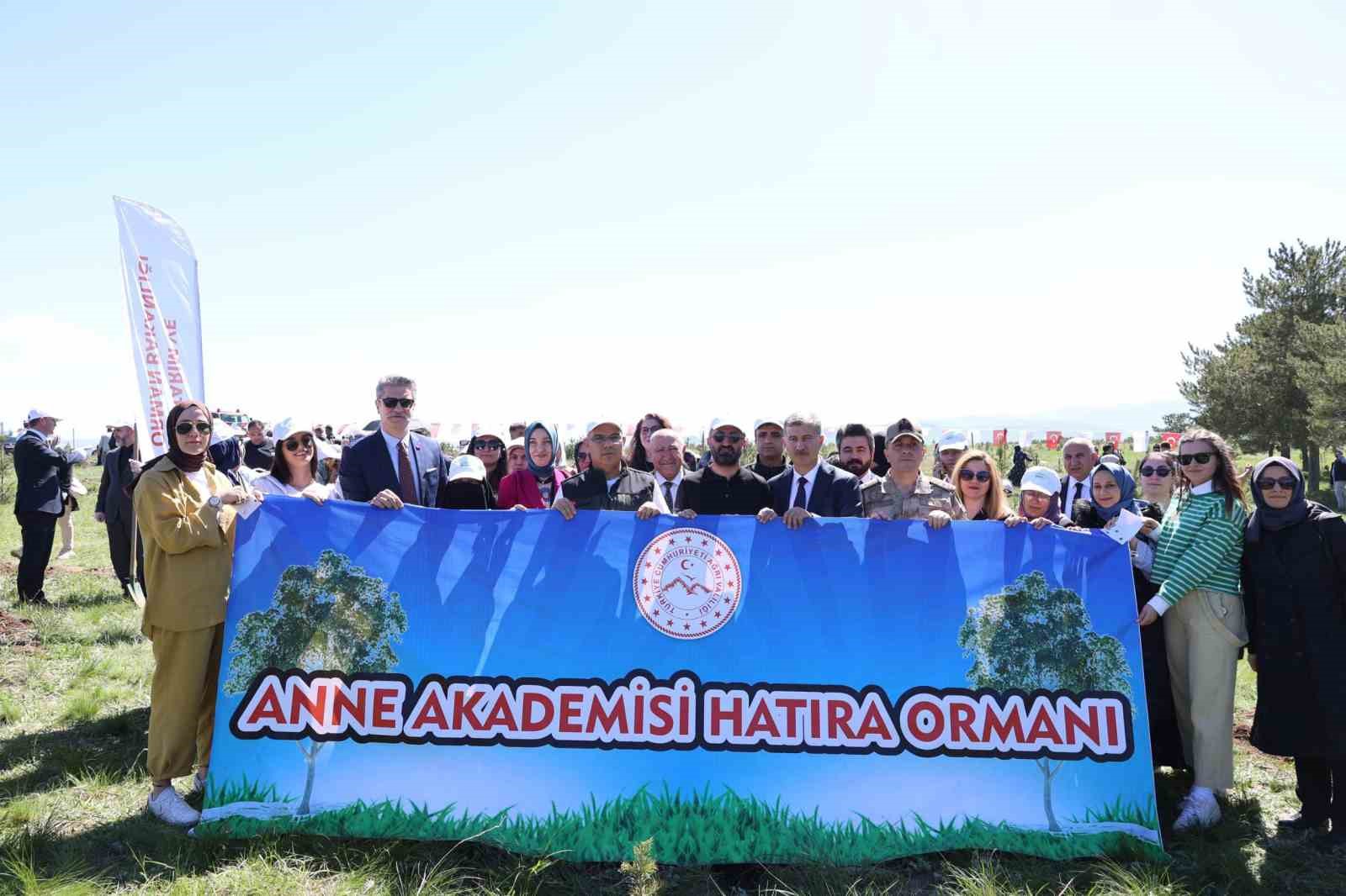 Ağrı’da Anneler Günü’ne özel "Anne Akademisi Hatıra Ormanı" oluşturuldu