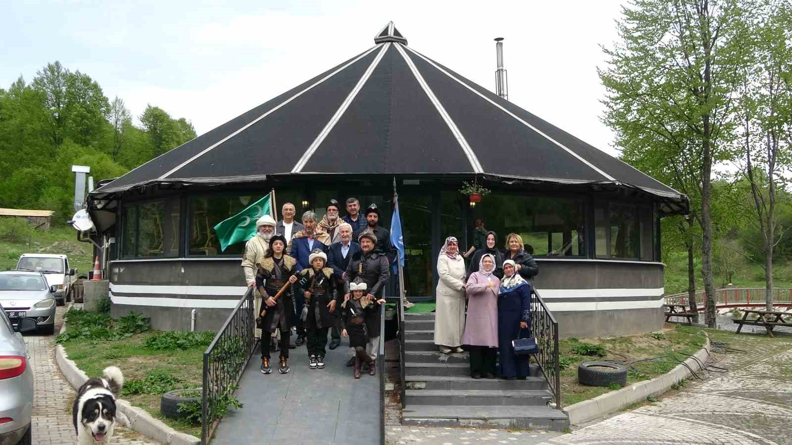 Emekli kütüphane memuru, 309’uncu kütüphanesini tarihi Kayı Obası’nda kurdu