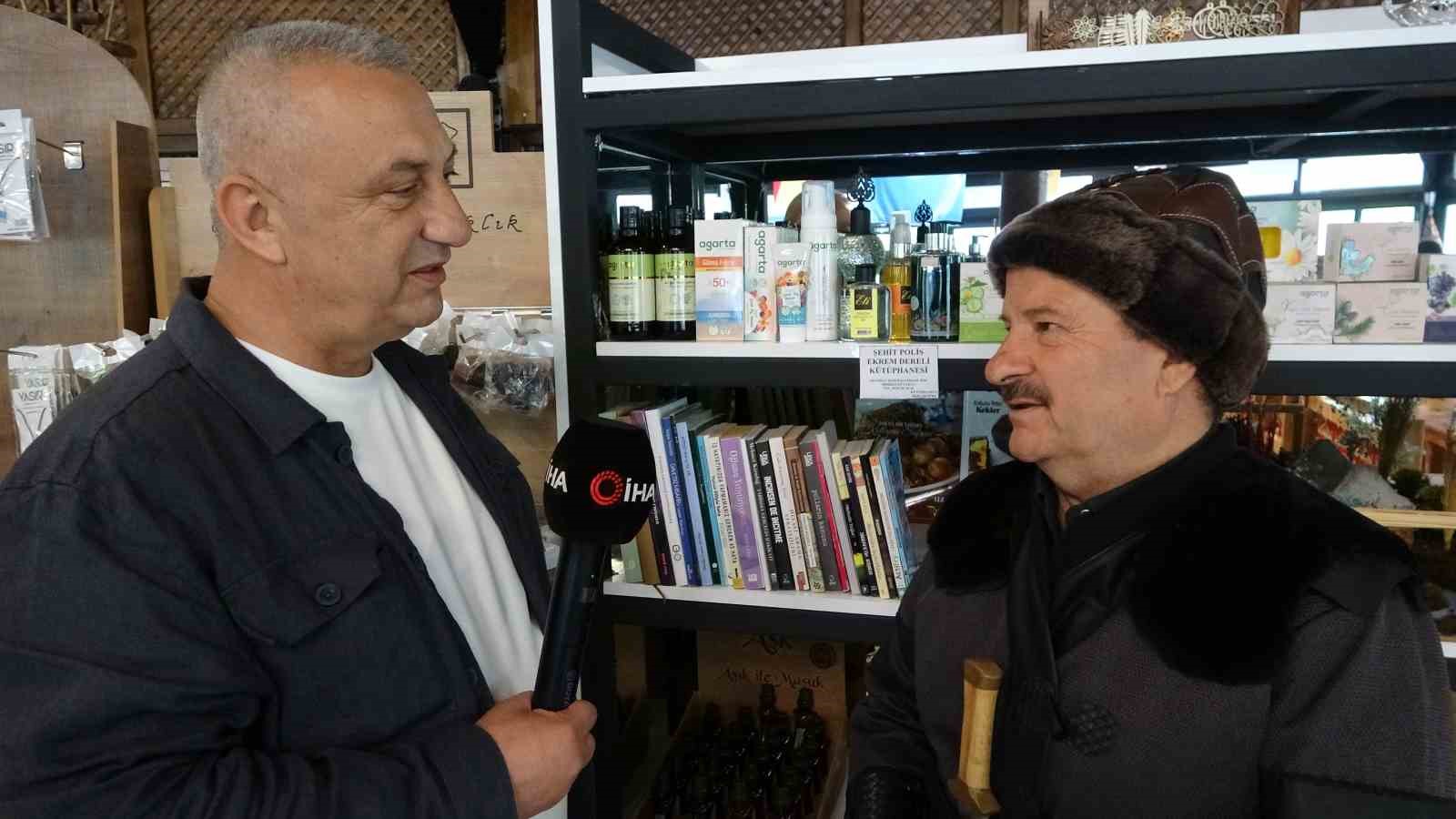 Emekli k&uuml;t&uuml;phane memuru, 309&rsquo;uncu k&uuml;t&uuml;phanesini tarihi Kayı Obası&rsquo;nda kurdu
