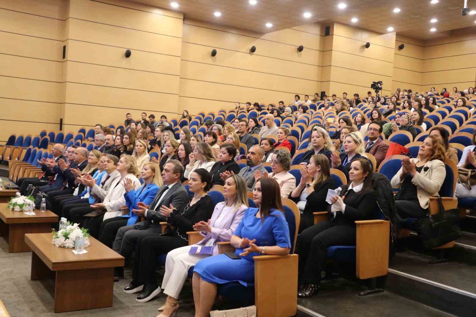 BEUN’de Hemşirelik Haftası’na özel tarihi defile