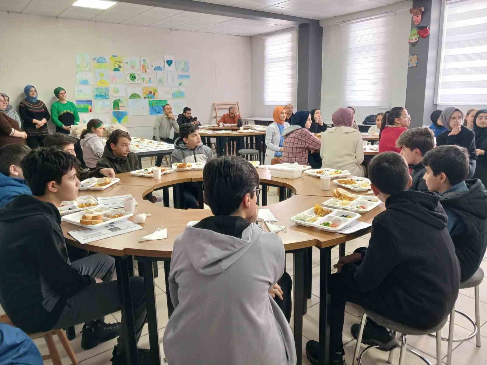 İbrahim Hakkı Kubilay İmam Hatip Ortaokulu başarılarıyla göz dolduruyor