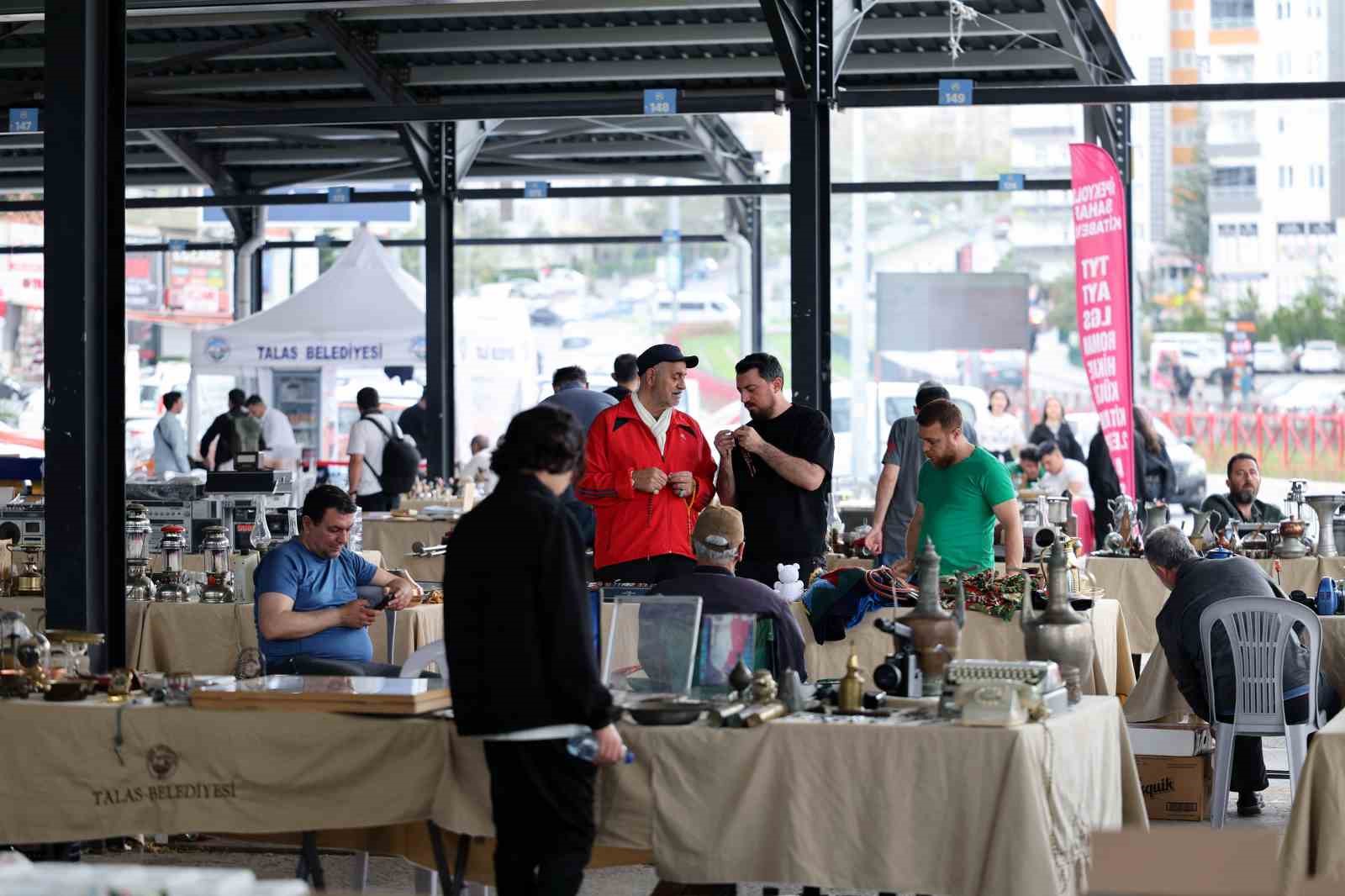 Talas Antika Pazarı nostaljiye yolculuk yaşattı