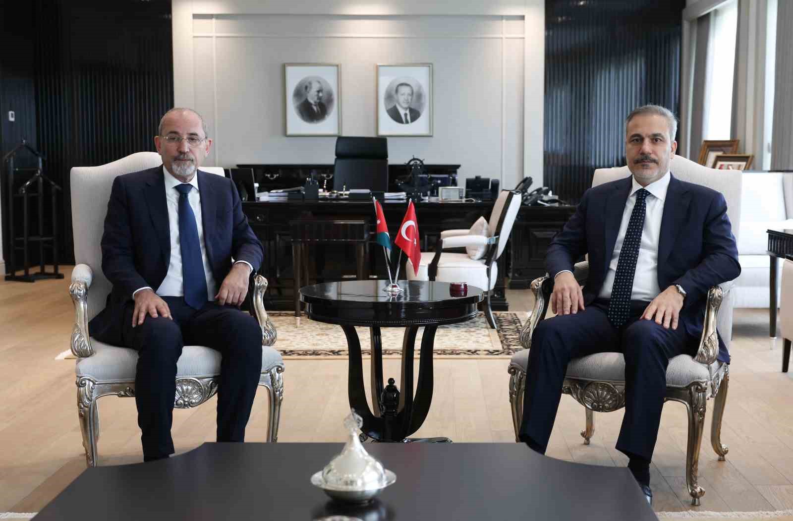 Dışişleri Bakanı Fidan, Ürdünlü mevkidaşı Safedi ile bir araya geldi