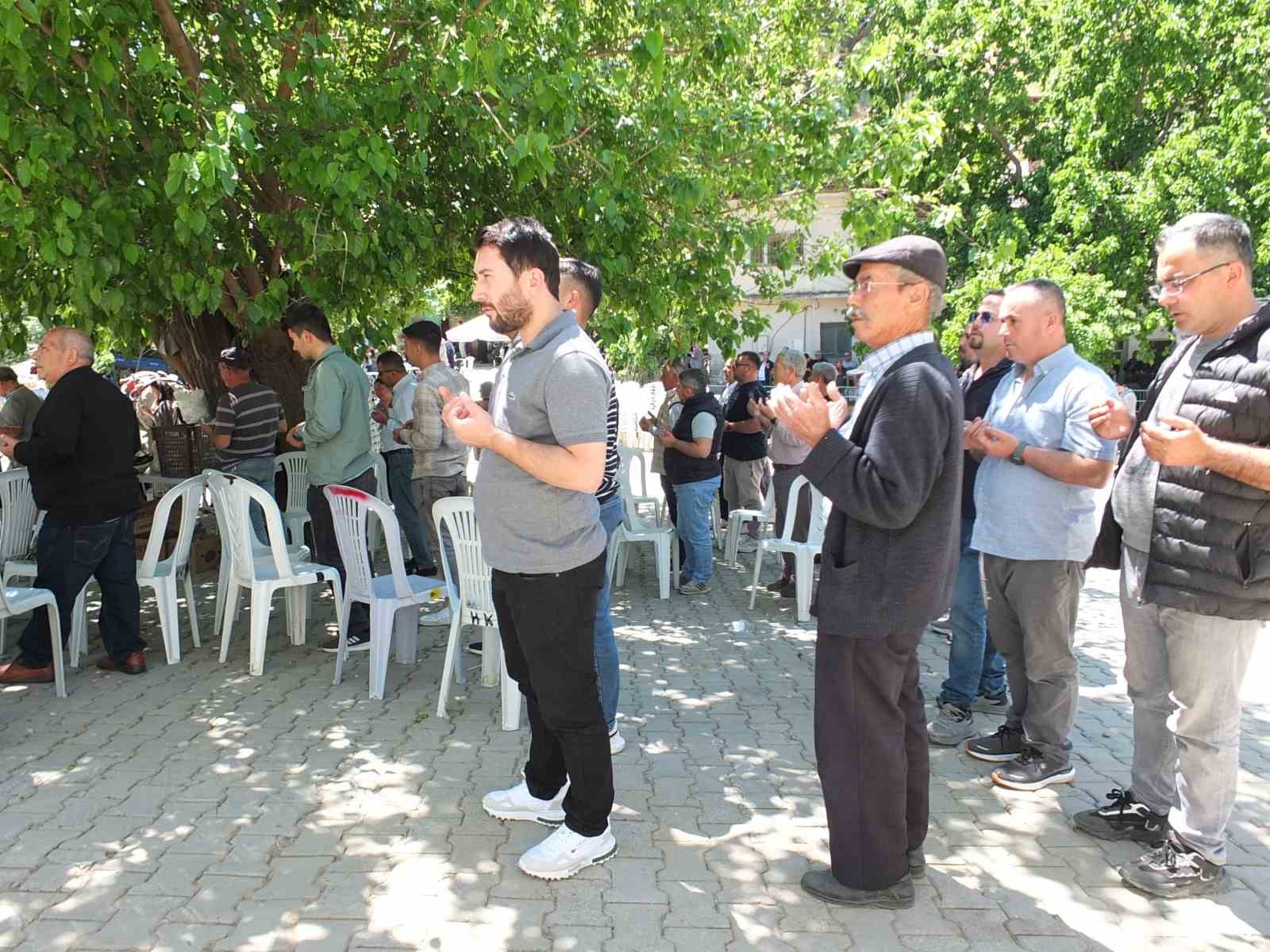 Balıkesir’de Çiftçi Hayrı 2 bin 500 kişiyi buluşturdu